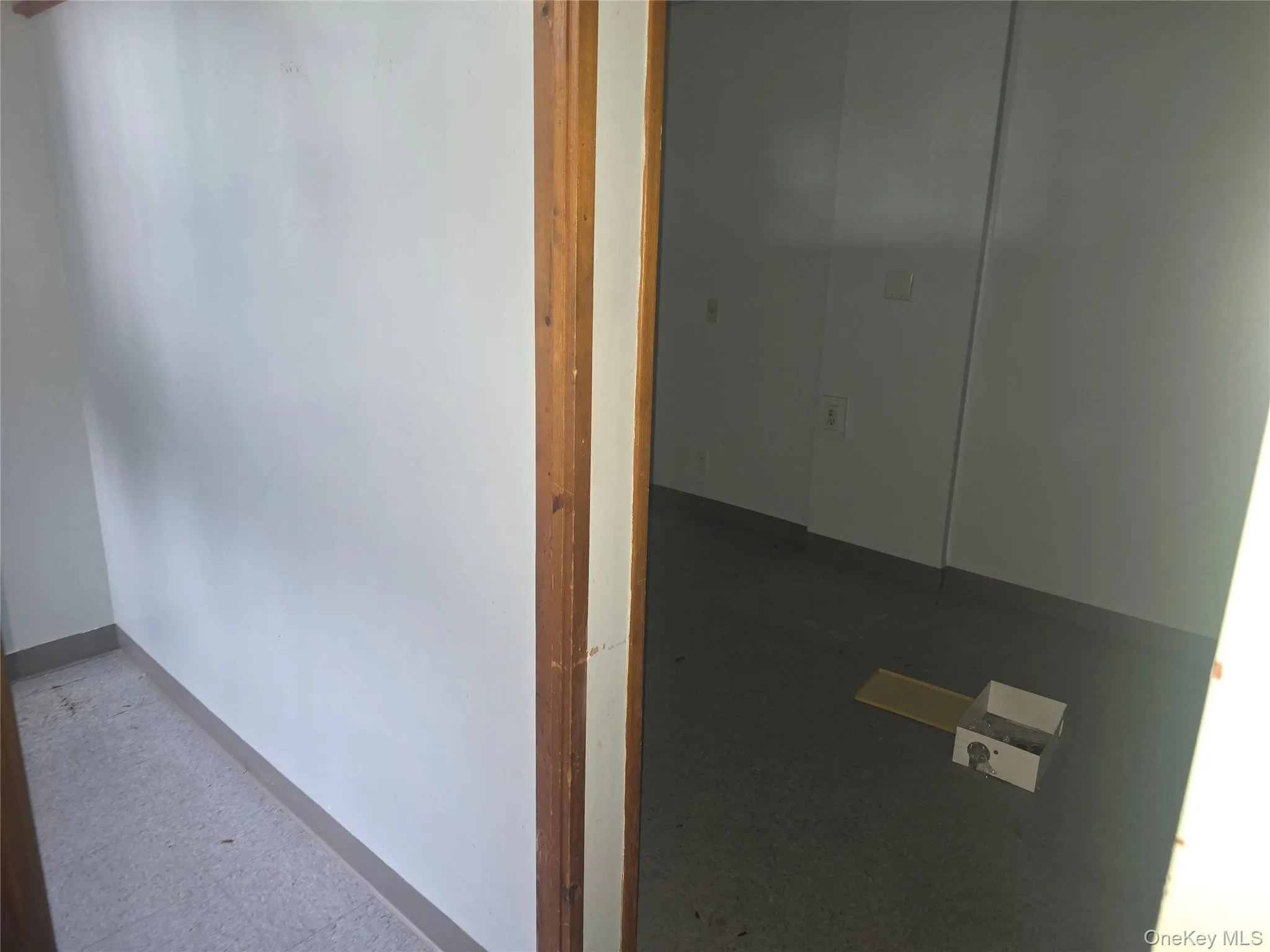 Corridor with baseboards Corridor with baseboards