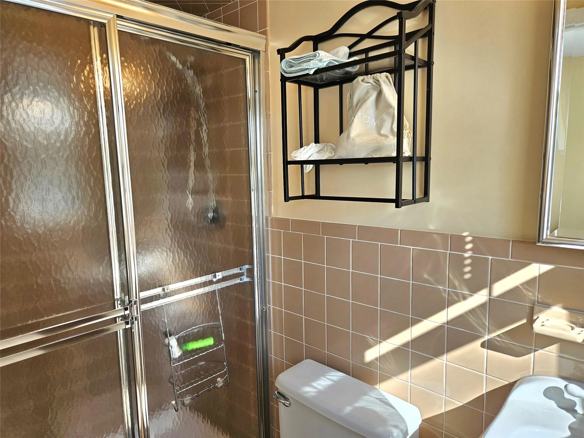 Primary En-Suite Full Bath With Shower Primary En-Suite Full Bath With Shower
