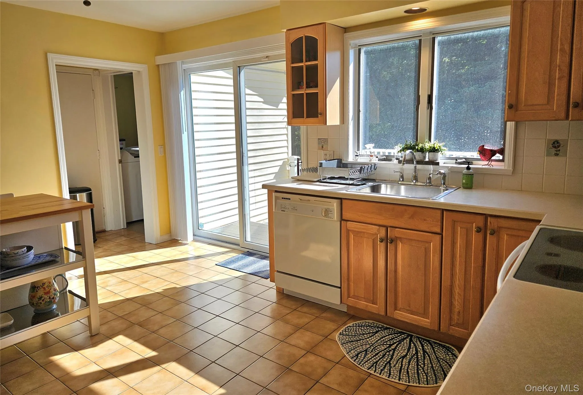 Huge Open Kitchen With Breakfast Hi Top Table For 2 Huge Open Kitchen With Breakfast Hi Top Table For 2