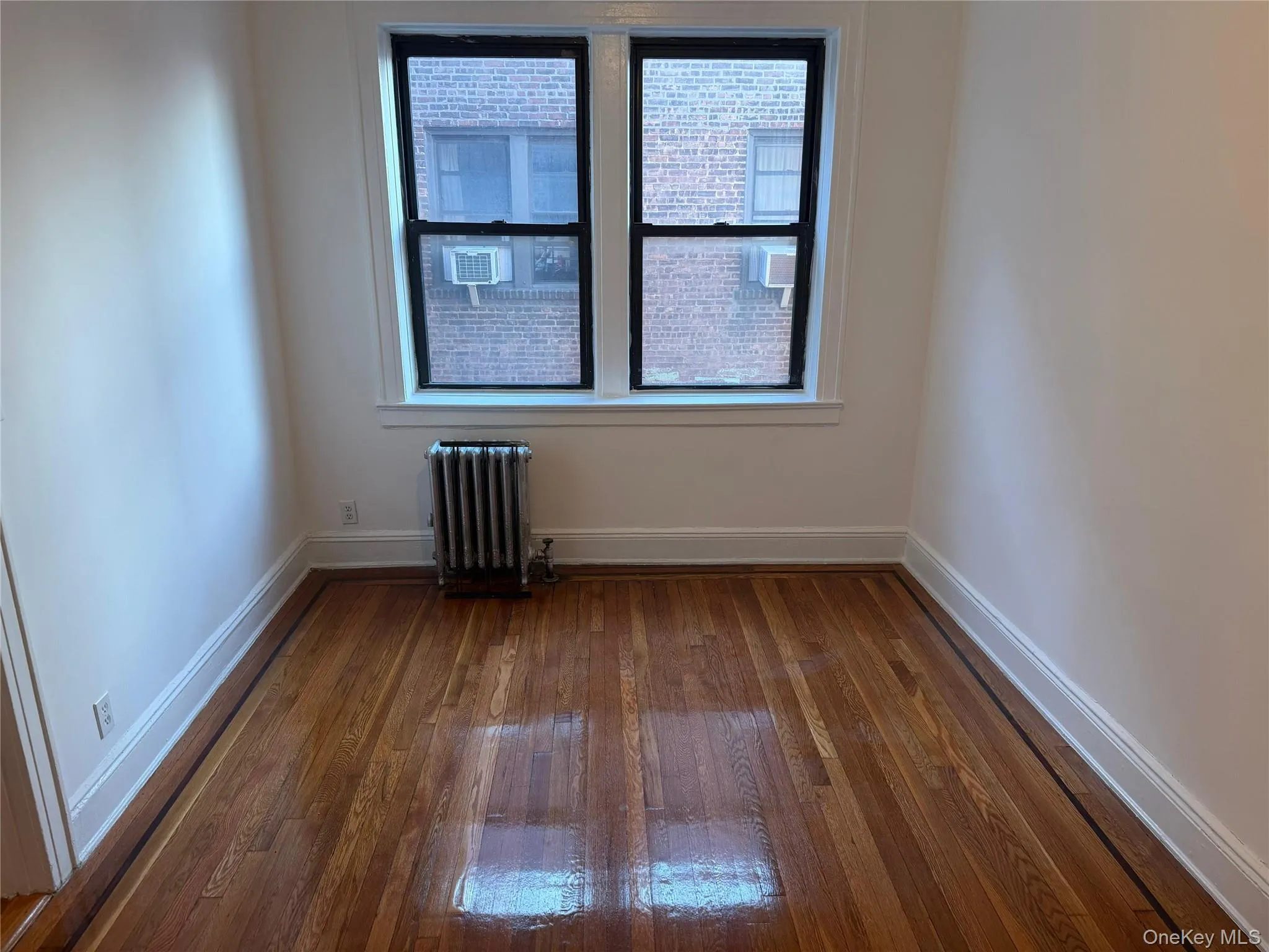 61-40 Saunders Street, New York, NY, 1 Bedroom Bedrooms, 3 Rooms Rooms,1 BathroomBathrooms,Residential Sale,For Rent,Saunders,0,879831 61-40 Saunders Street, New York, NY, 1 Bedroom Bedrooms, 3 Rooms Rooms,1 BathroomBathrooms,Residential Sale,For Rent,Saunders,0,879831