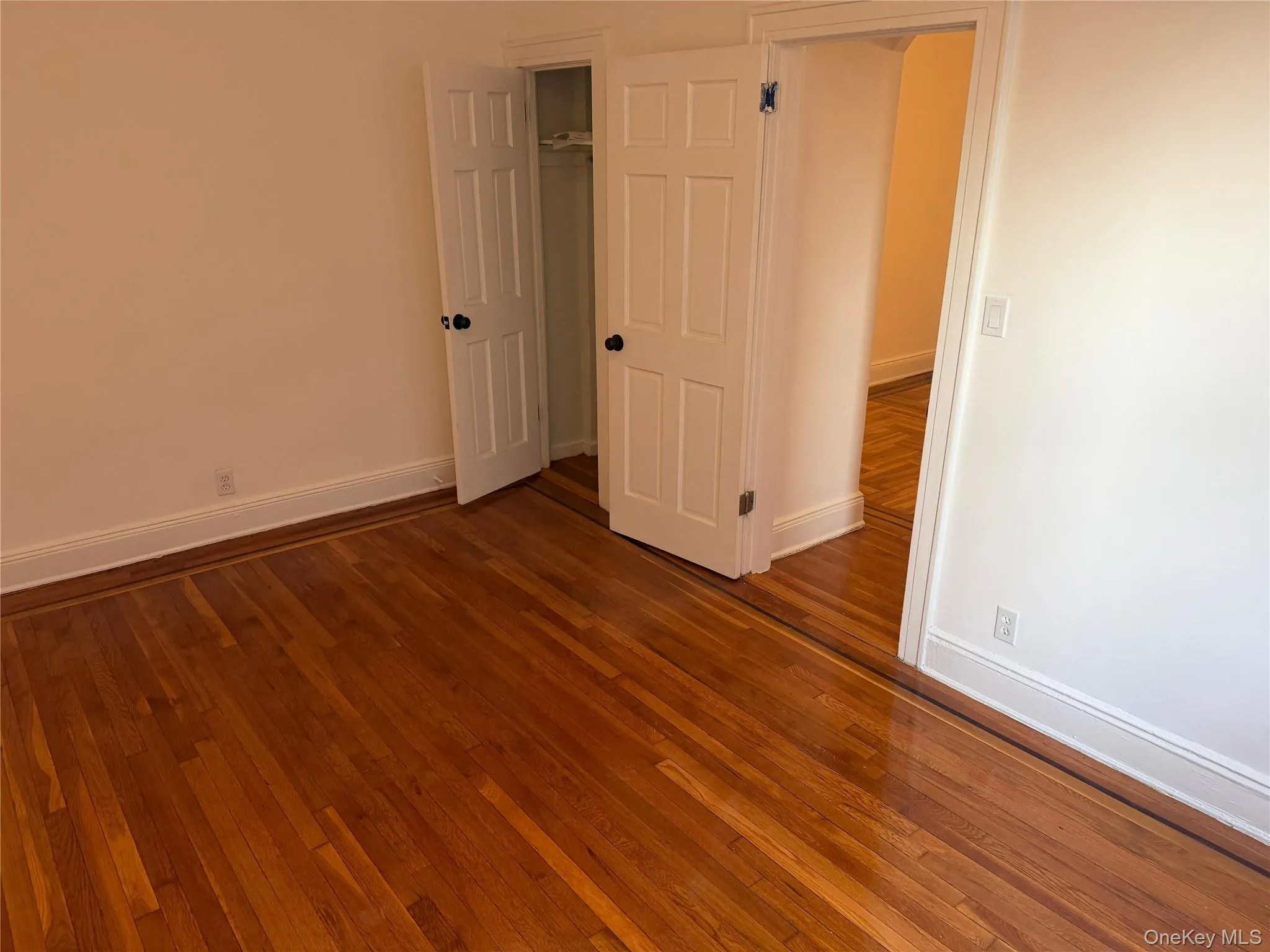 61-40 Saunders Street, New York, NY, 1 Bedroom Bedrooms, 3 Rooms Rooms,1 BathroomBathrooms,Residential Sale,For Rent,Saunders,0,879831 61-40 Saunders Street, New York, NY, 1 Bedroom Bedrooms, 3 Rooms Rooms,1 BathroomBathrooms,Residential Sale,For Rent,Saunders,0,879831