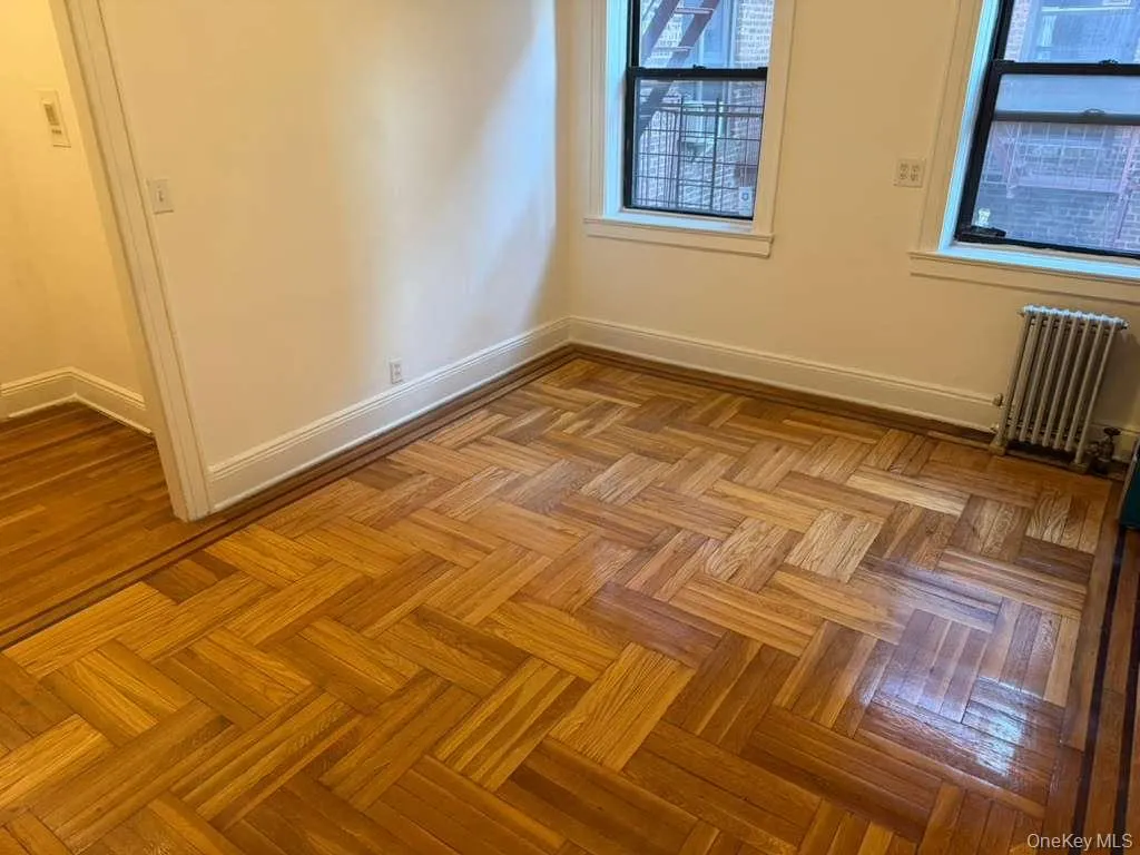 61-40 Saunders Street, New York, NY, 1 Bedroom Bedrooms, 3 Rooms Rooms,1 BathroomBathrooms,Residential Sale,For Rent,Saunders,0,879831 61-40 Saunders Street, New York, NY, 1 Bedroom Bedrooms, 3 Rooms Rooms,1 BathroomBathrooms,Residential Sale,For Rent,Saunders,0,879831