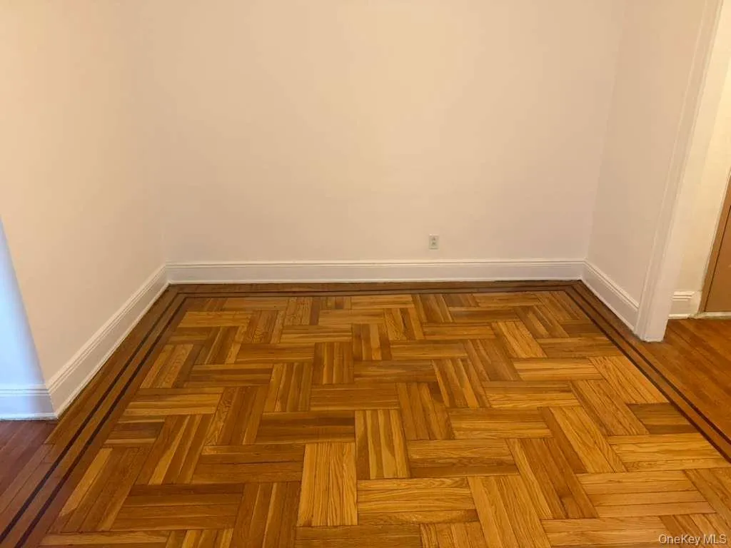 61-40 Saunders Street, New York, NY, 1 Bedroom Bedrooms, 3 Rooms Rooms,1 BathroomBathrooms,Residential Sale,For Rent,Saunders,0,879831 61-40 Saunders Street, New York, NY, 1 Bedroom Bedrooms, 3 Rooms Rooms,1 BathroomBathrooms,Residential Sale,For Rent,Saunders,0,879831