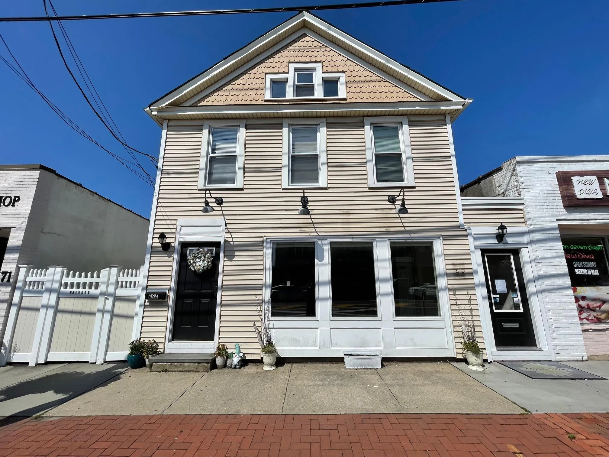 Front of Store Front Front of Store Front