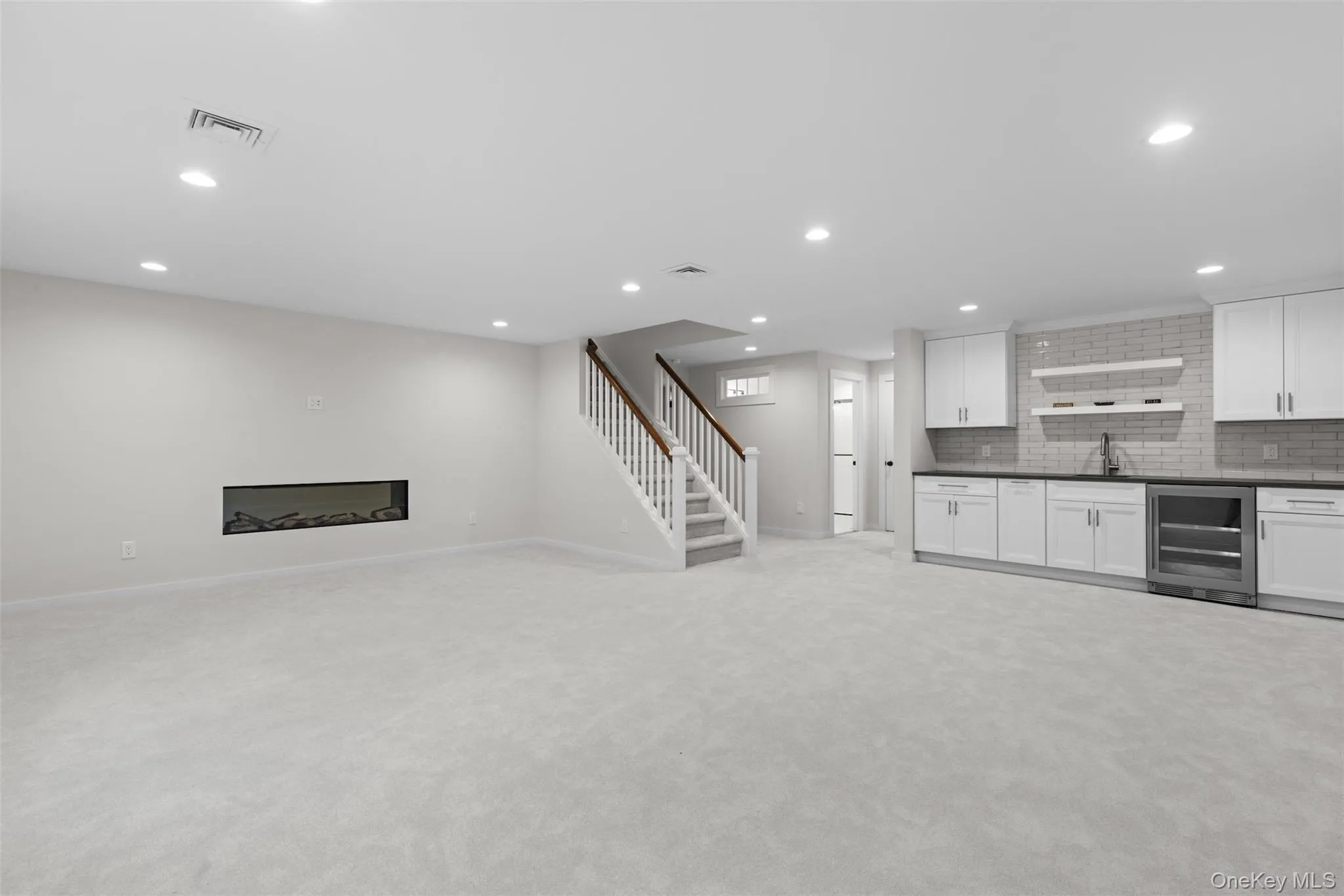 130 Sunset Lane, Southold, NY, 4 Bedrooms Bedrooms, 9 Rooms Rooms,4 BathroomsBathrooms,Residential,For Rent,Sunset,0,880117 130 Sunset Lane, Southold, NY, 4 Bedrooms Bedrooms, 9 Rooms Rooms,4 BathroomsBathrooms,Residential,For Rent,Sunset,0,880117