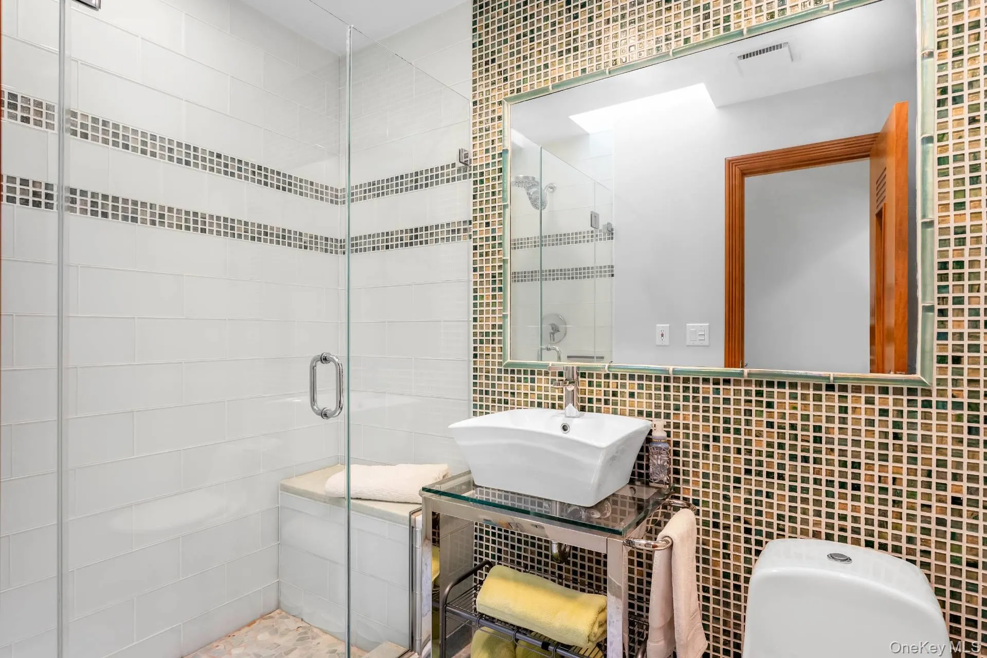 6 Strathmore Ct., Southampton, NY, 4 Bedrooms Bedrooms, 9 Rooms Rooms,3 BathroomsBathrooms,Residential Lease,Idx,Strathmore Ct.,0,880131 6 Strathmore Ct., Southampton, NY, 4 Bedrooms Bedrooms, 9 Rooms Rooms,3 BathroomsBathrooms,Residential Lease,Idx,Strathmore Ct.,0,880131