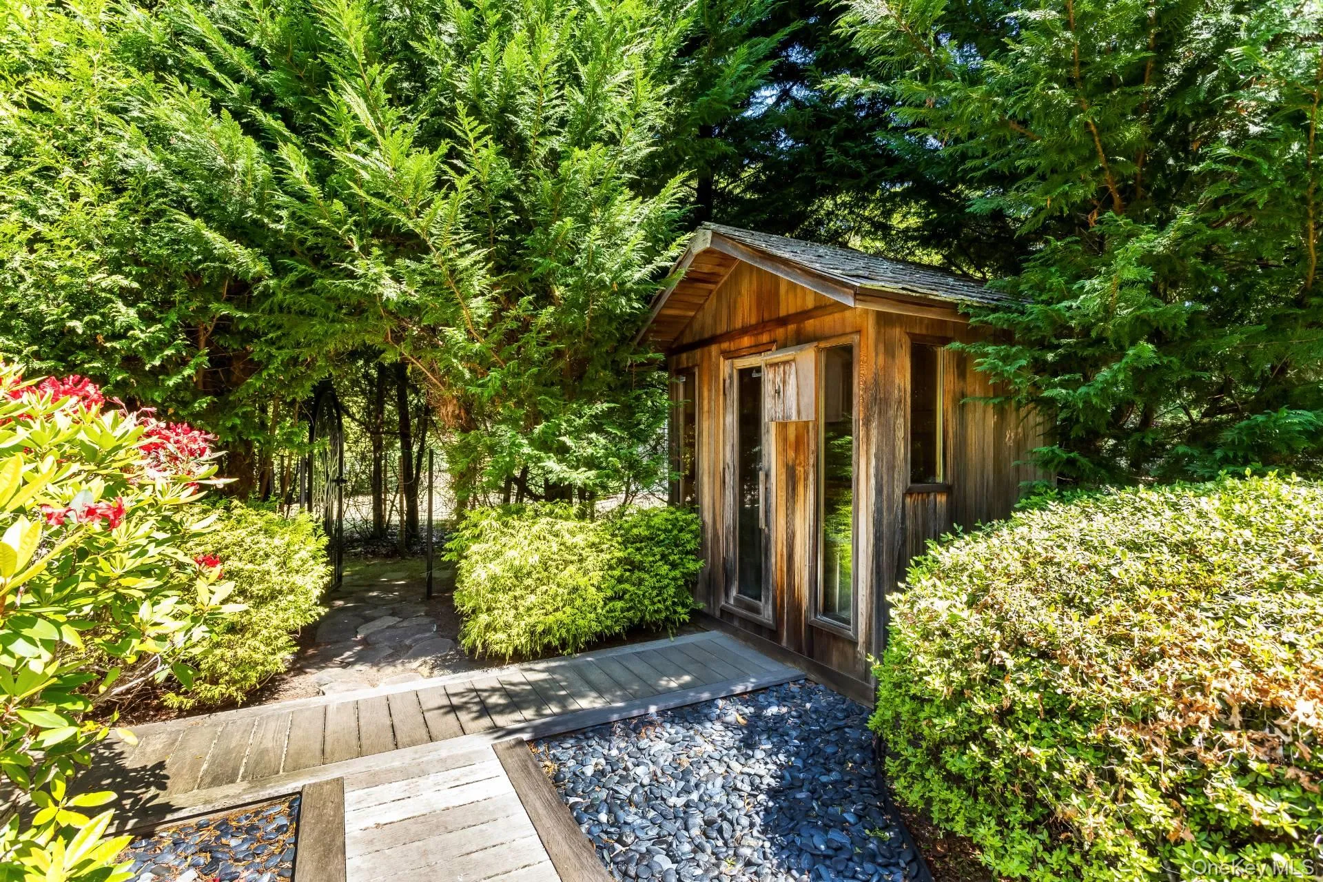 6 Strathmore Ct., Southampton, NY, 4 Bedrooms Bedrooms, 9 Rooms Rooms,3 BathroomsBathrooms,Residential Lease,Idx,Strathmore Ct.,0,880131 6 Strathmore Ct., Southampton, NY, 4 Bedrooms Bedrooms, 9 Rooms Rooms,3 BathroomsBathrooms,Residential Lease,Idx,Strathmore Ct.,0,880131