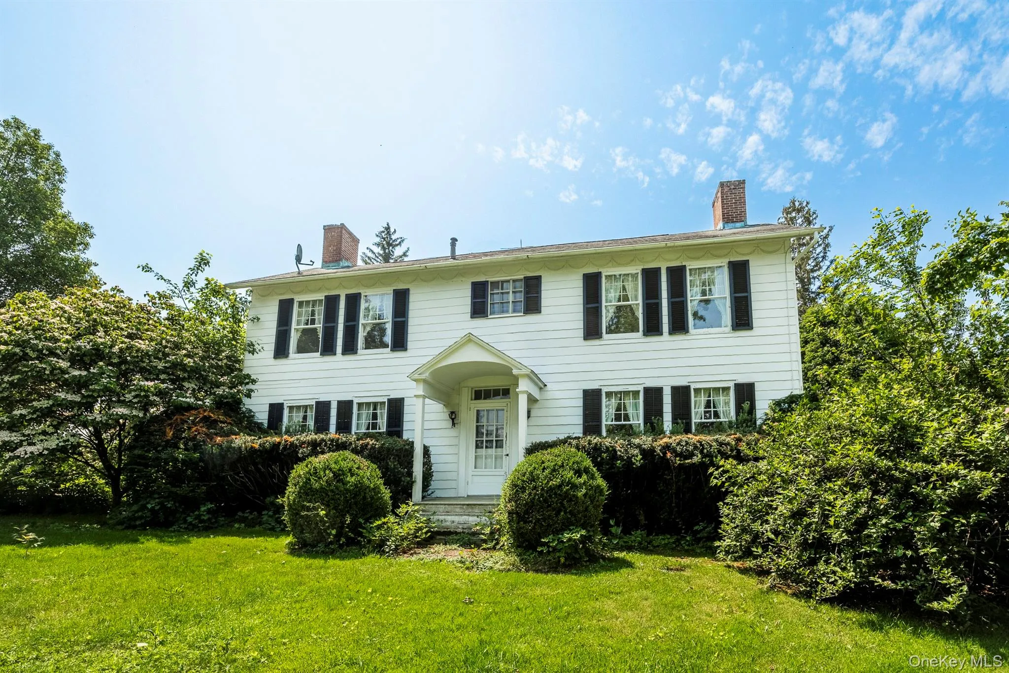 Colonial home Colonial home
