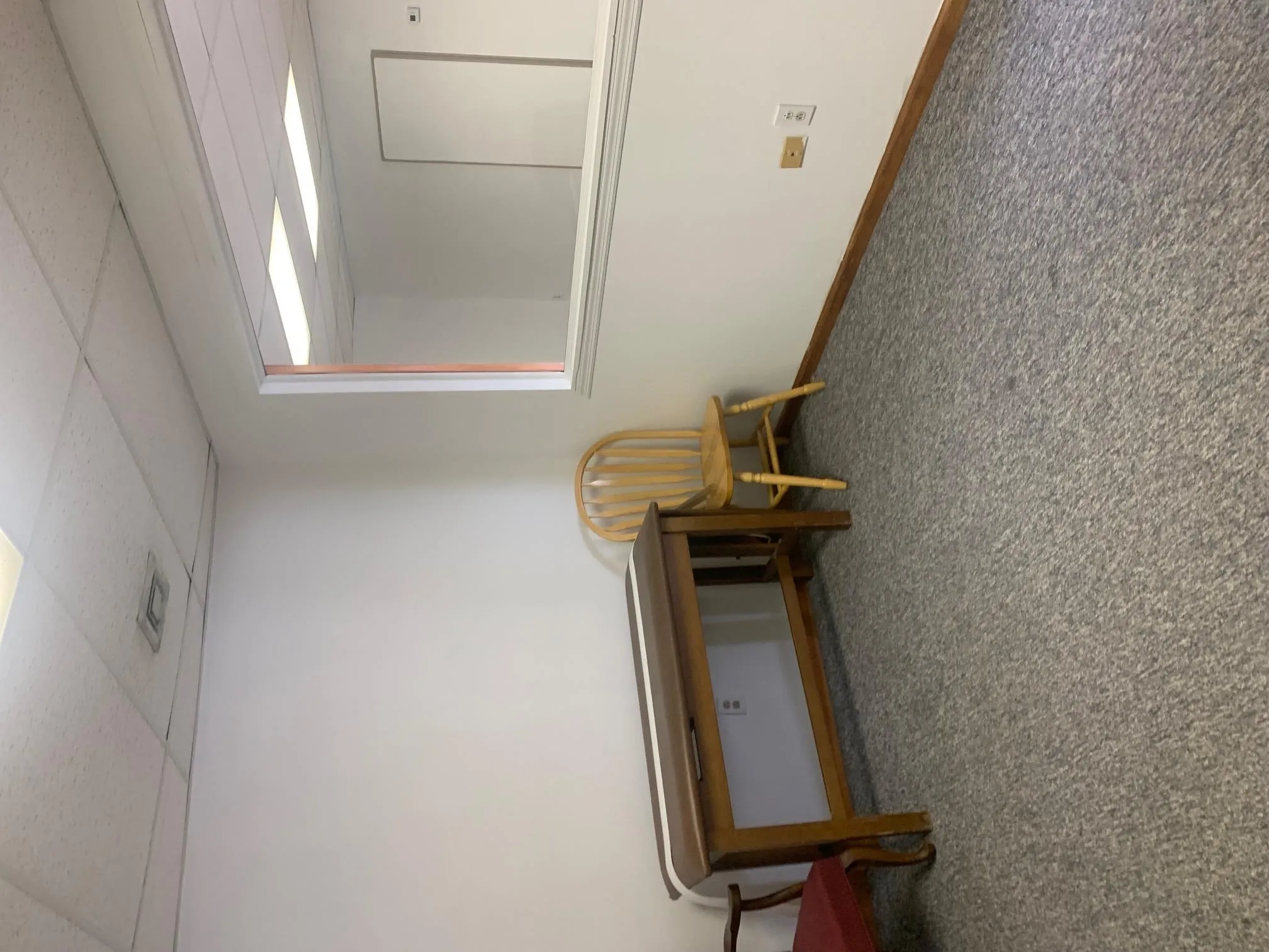 OFFICE.  UNIT 4 OFFICE.  UNIT 4