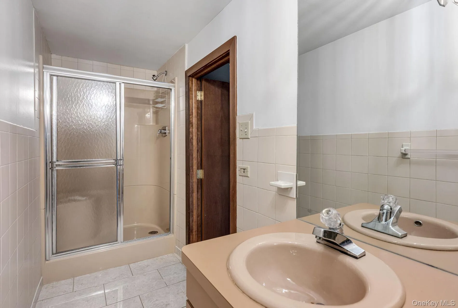 1A Century Road, Orangetown, NY, 7 Bedrooms Bedrooms, 12 Rooms Rooms,4 BathroomsBathrooms,Residential Lease,For Rent,Century,0,880848 1A Century Road, Orangetown, NY, 7 Bedrooms Bedrooms, 12 Rooms Rooms,4 BathroomsBathrooms,Residential Lease,For Rent,Century,0,880848