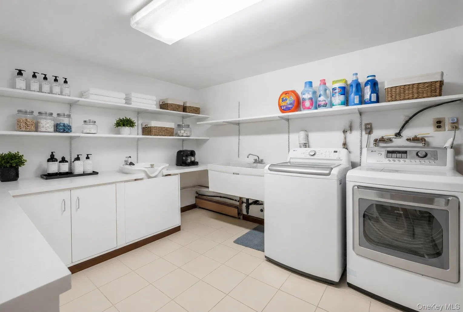 1A Century Road, Orangetown, NY, 7 Bedrooms Bedrooms, 12 Rooms Rooms,4 BathroomsBathrooms,Residential Lease,For Rent,Century,0,880848 1A Century Road, Orangetown, NY, 7 Bedrooms Bedrooms, 12 Rooms Rooms,4 BathroomsBathrooms,Residential Lease,For Rent,Century,0,880848