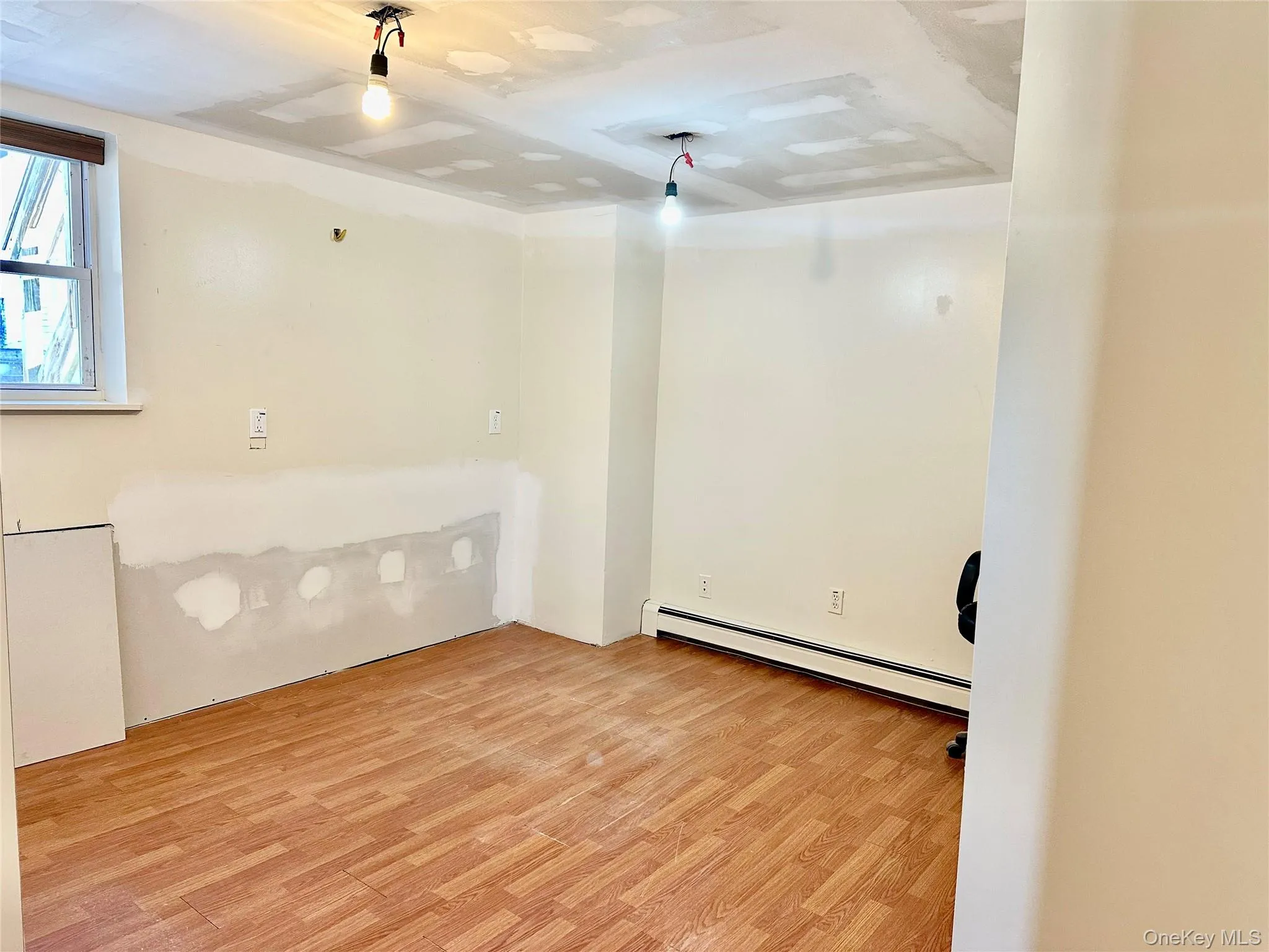 Smaller office/room Smaller office/room