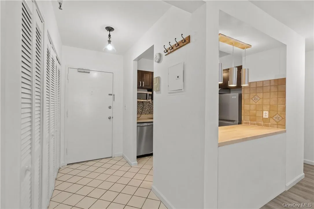 501 Barry Avenue, Rye Town, NY, 1 Bedroom Bedrooms, 3 Rooms Rooms,1 BathroomBathrooms,Residential Lease,For Rent,Barry,0,881064 501 Barry Avenue, Rye Town, NY, 1 Bedroom Bedrooms, 3 Rooms Rooms,1 BathroomBathrooms,Residential Lease,For Rent,Barry,0,881064