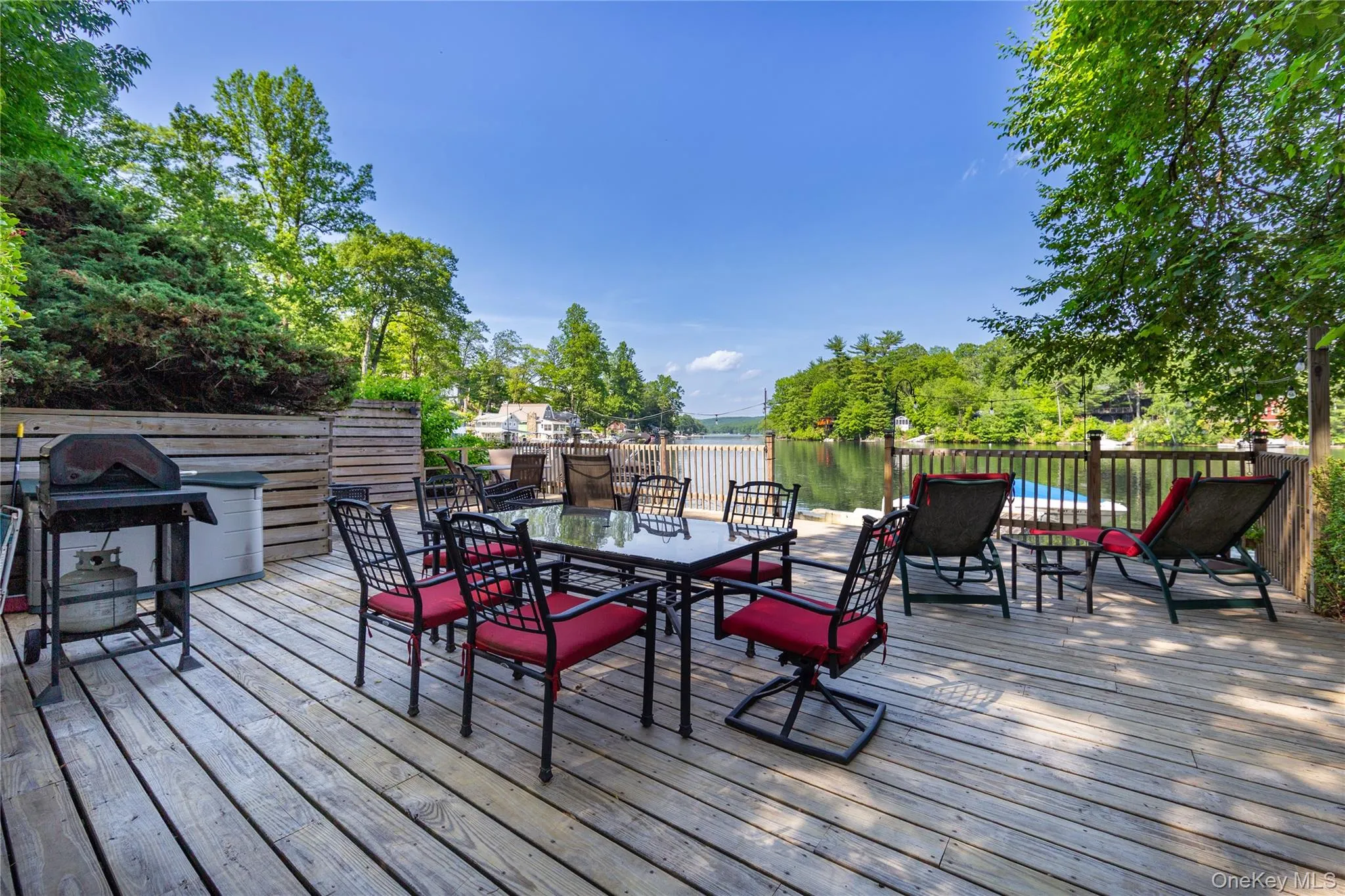 Including the BBQ grill. Including the BBQ grill.