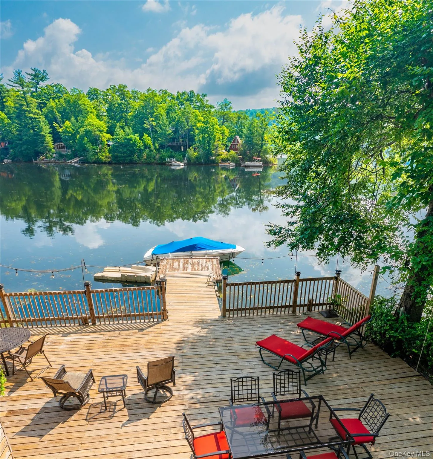 An ideal setting for both relaxation and entertaining. An ideal setting for both relaxation and entertaining.