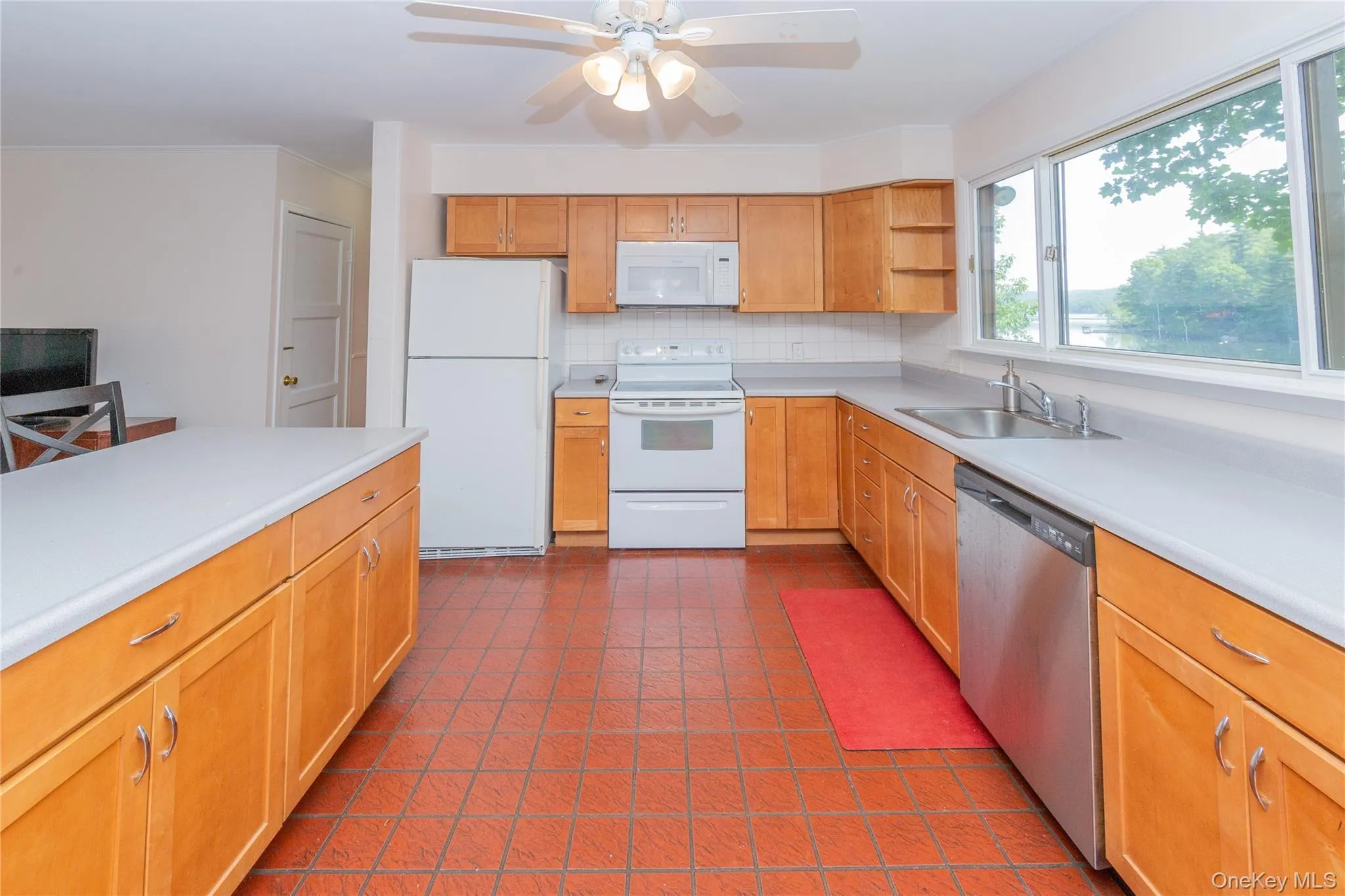 Ample counter space and cabinetry. Ample counter space and cabinetry.