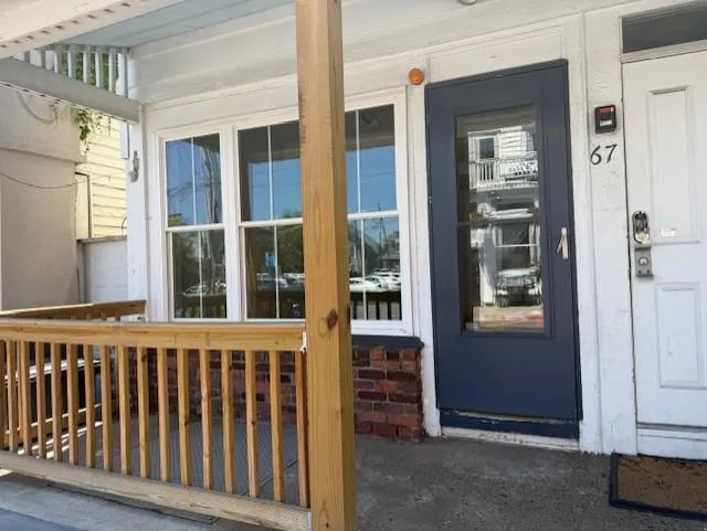 Doorway to property Doorway to property