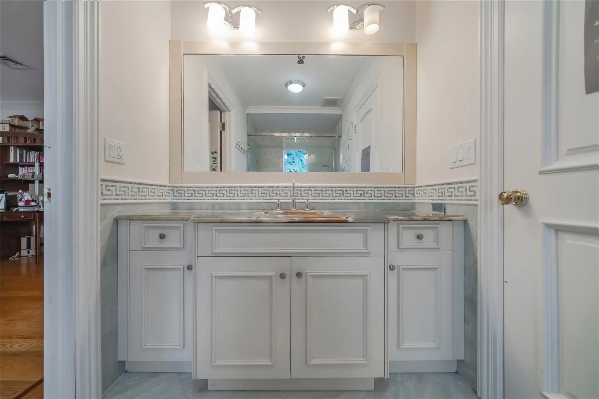 5 Beech Drive, North Hempstead, NY, 5 Bedrooms Bedrooms, 11 Rooms Rooms,5 BathroomsBathrooms,Residential Lease,Idx,Beech,0,881902 5 Beech Drive, North Hempstead, NY, 5 Bedrooms Bedrooms, 11 Rooms Rooms,5 BathroomsBathrooms,Residential Lease,Idx,Beech,0,881902