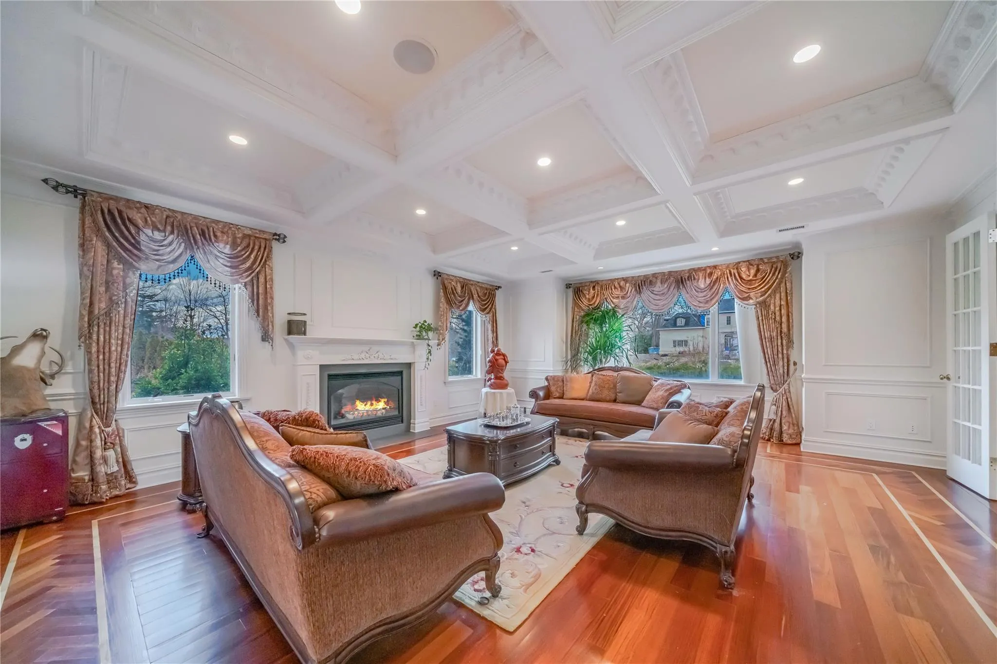 5 Beech Drive, North Hempstead, NY, 5 Bedrooms Bedrooms, 11 Rooms Rooms,5 BathroomsBathrooms,Residential Lease,Idx,Beech,0,881902 5 Beech Drive, North Hempstead, NY, 5 Bedrooms Bedrooms, 11 Rooms Rooms,5 BathroomsBathrooms,Residential Lease,Idx,Beech,0,881902