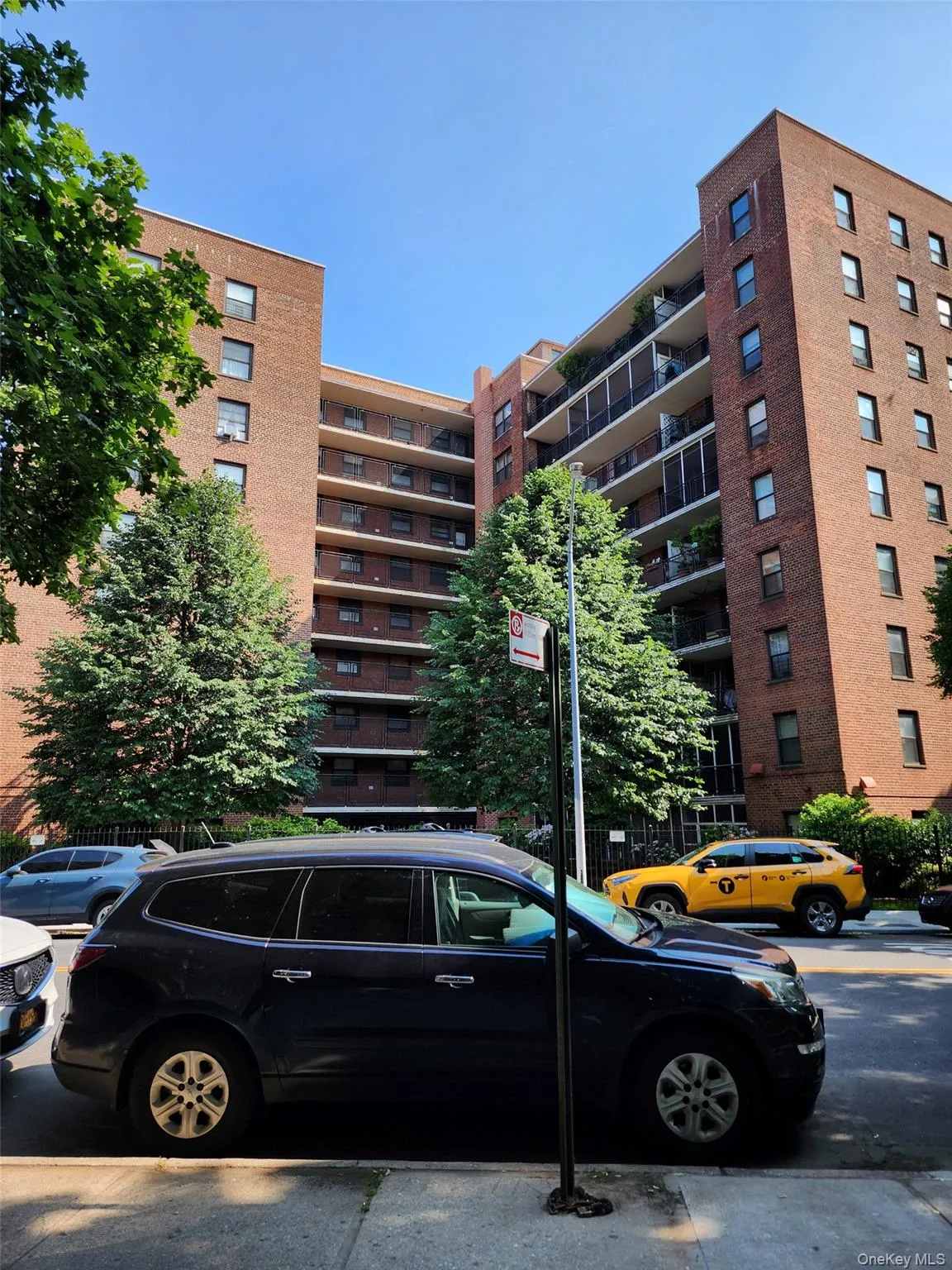 View of apartment building / complex View of apartment building / complex