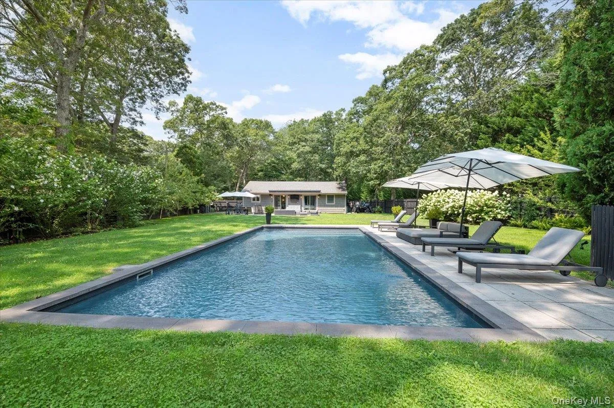 94 Hands Creek Road, East Hampton, NY, 4 Bedrooms Bedrooms, 10 Rooms Rooms,3 BathroomsBathrooms,Residential,For Rent,Hands Creek,0,881973 94 Hands Creek Road, East Hampton, NY, 4 Bedrooms Bedrooms, 10 Rooms Rooms,3 BathroomsBathrooms,Residential,For Rent,Hands Creek,0,881973