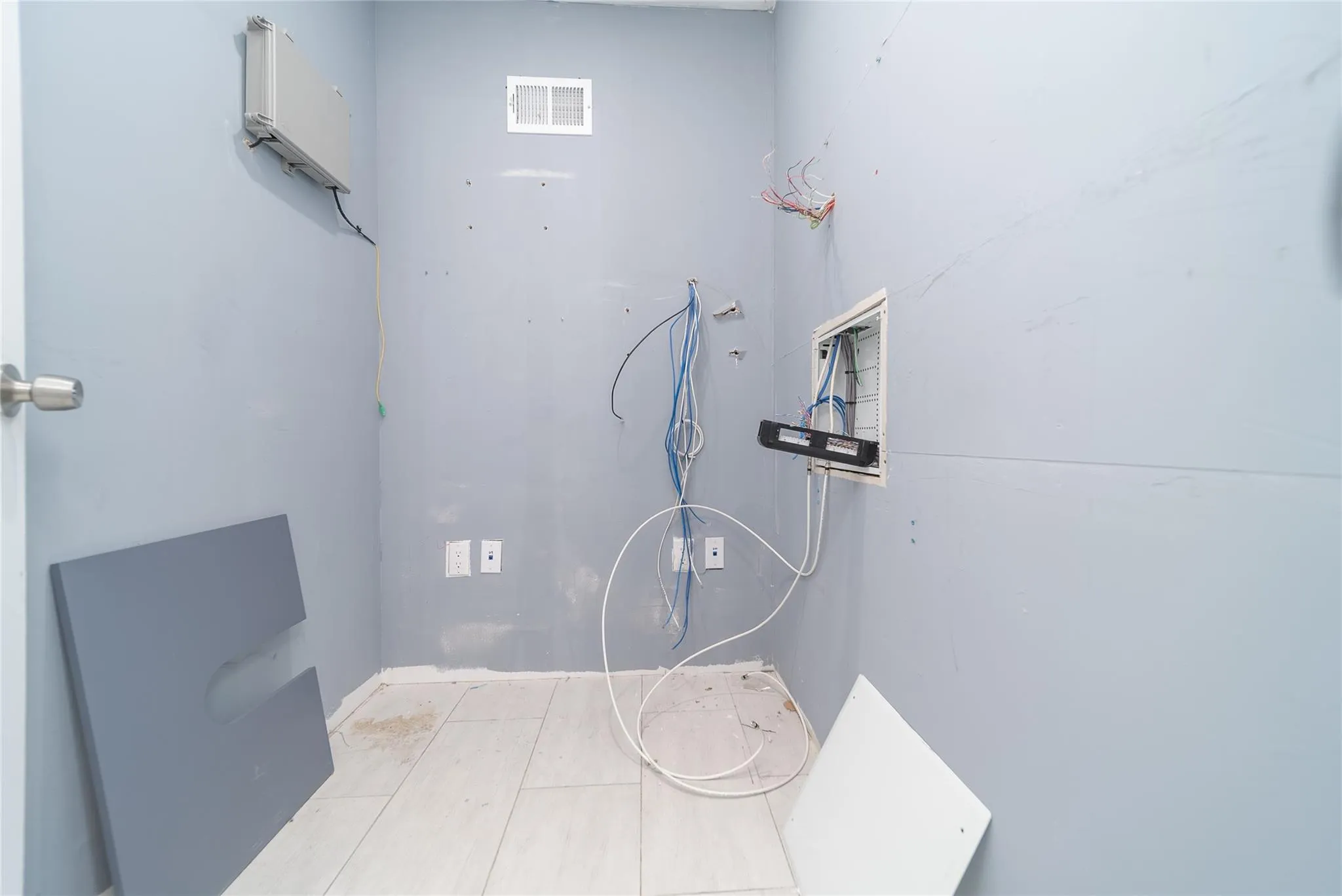 254 E Jericho Turnpike, North Hempstead, NY, ,Commercial Lease,Idx,Jericho,882176 254 E Jericho Turnpike, North Hempstead, NY, ,Commercial Lease,Idx,Jericho,882176