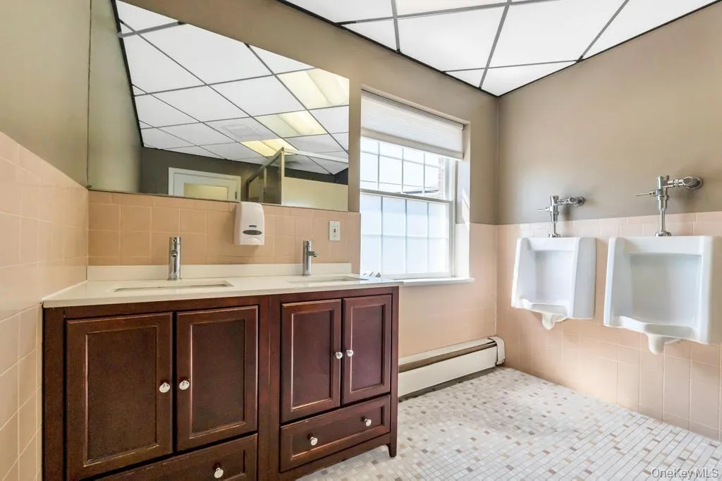 39 Main Street, Huntington, NY, ,Commercial Lease,Idx,Main,882260 39 Main Street, Huntington, NY, ,Commercial Lease,Idx,Main,882260