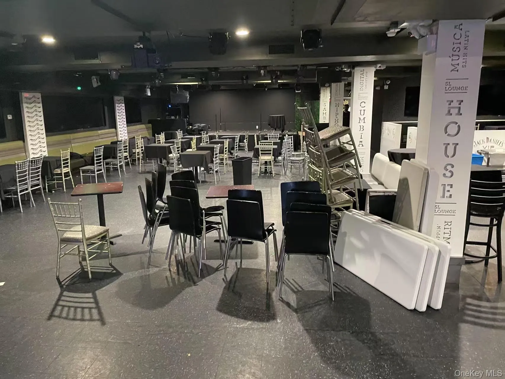 95-35 40 Road, New York, NY, ,Commercial Lease,For Rent,40,0,882286 95-35 40 Road, New York, NY, ,Commercial Lease,For Rent,40,0,882286