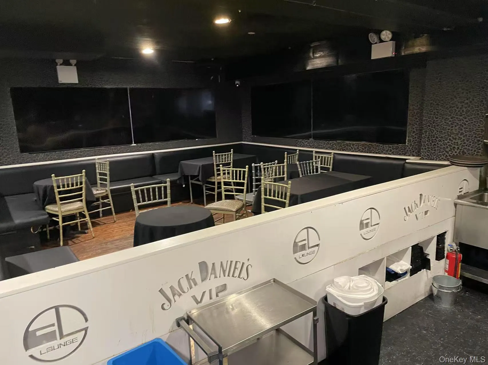 95-35 40 Road, New York, NY, ,Commercial Lease,For Rent,40,0,882286 95-35 40 Road, New York, NY, ,Commercial Lease,For Rent,40,0,882286