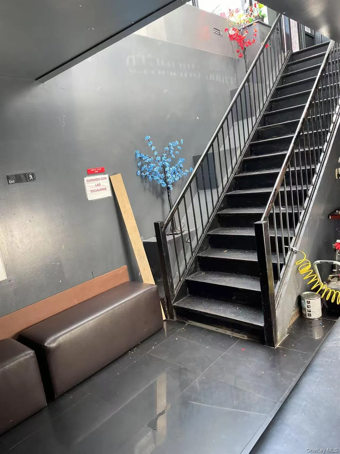 95-35 40 Road, New York, NY, ,Commercial Lease,For Rent,40,0,882286 95-35 40 Road, New York, NY, ,Commercial Lease,For Rent,40,0,882286