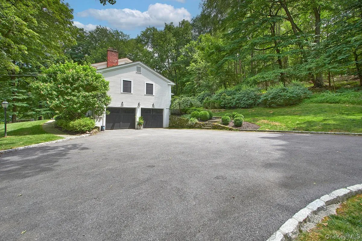 12 Brandon Drive, New Castle, NY, 4 Bedrooms Bedrooms, 9 Rooms Rooms,3 BathroomsBathrooms,Residential,For Rent,Brandon,0,882412 12 Brandon Drive, New Castle, NY, 4 Bedrooms Bedrooms, 9 Rooms Rooms,3 BathroomsBathrooms,Residential,For Rent,Brandon,0,882412