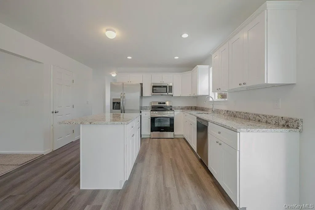 New Construction Neighborhood Road, Brookhaven, NY, 3 Bedrooms Bedrooms, 8 Rooms Rooms,2 BathroomsBathrooms,Residential,For Rent,Neighborhood Road,0,883231 New Construction Neighborhood Road, Brookhaven, NY, 3 Bedrooms Bedrooms, 8 Rooms Rooms,2 BathroomsBathrooms,Residential,For Rent,Neighborhood Road,0,883231