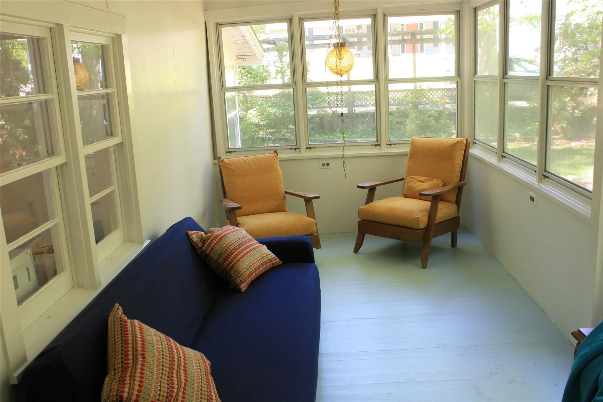 View of sunroom / solarium View of sunroom / solarium