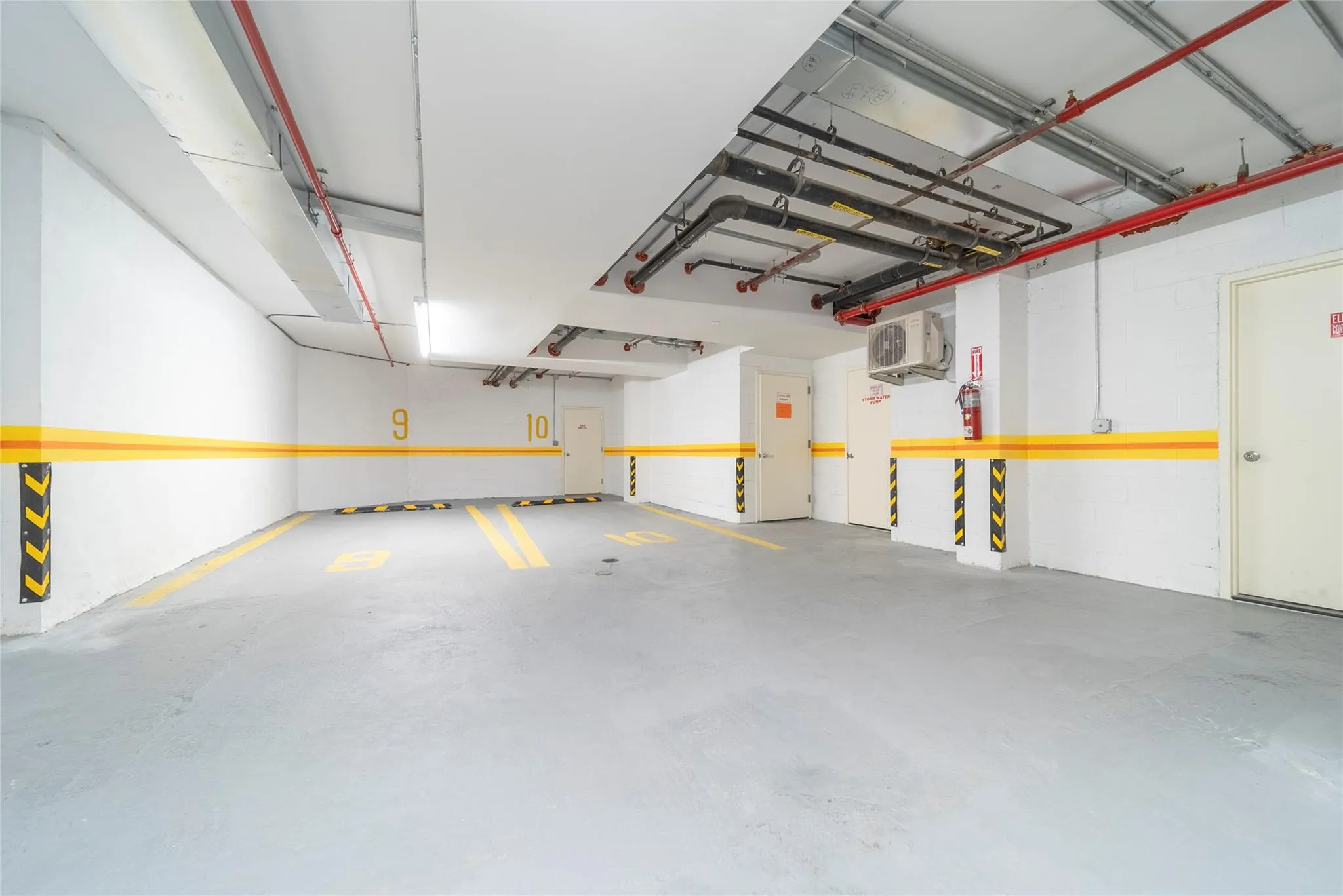 124-28 Queens Boulevard, New York, NY, ,Commercial Lease,Idx,Queens,883356 124-28 Queens Boulevard, New York, NY, ,Commercial Lease,Idx,Queens,883356