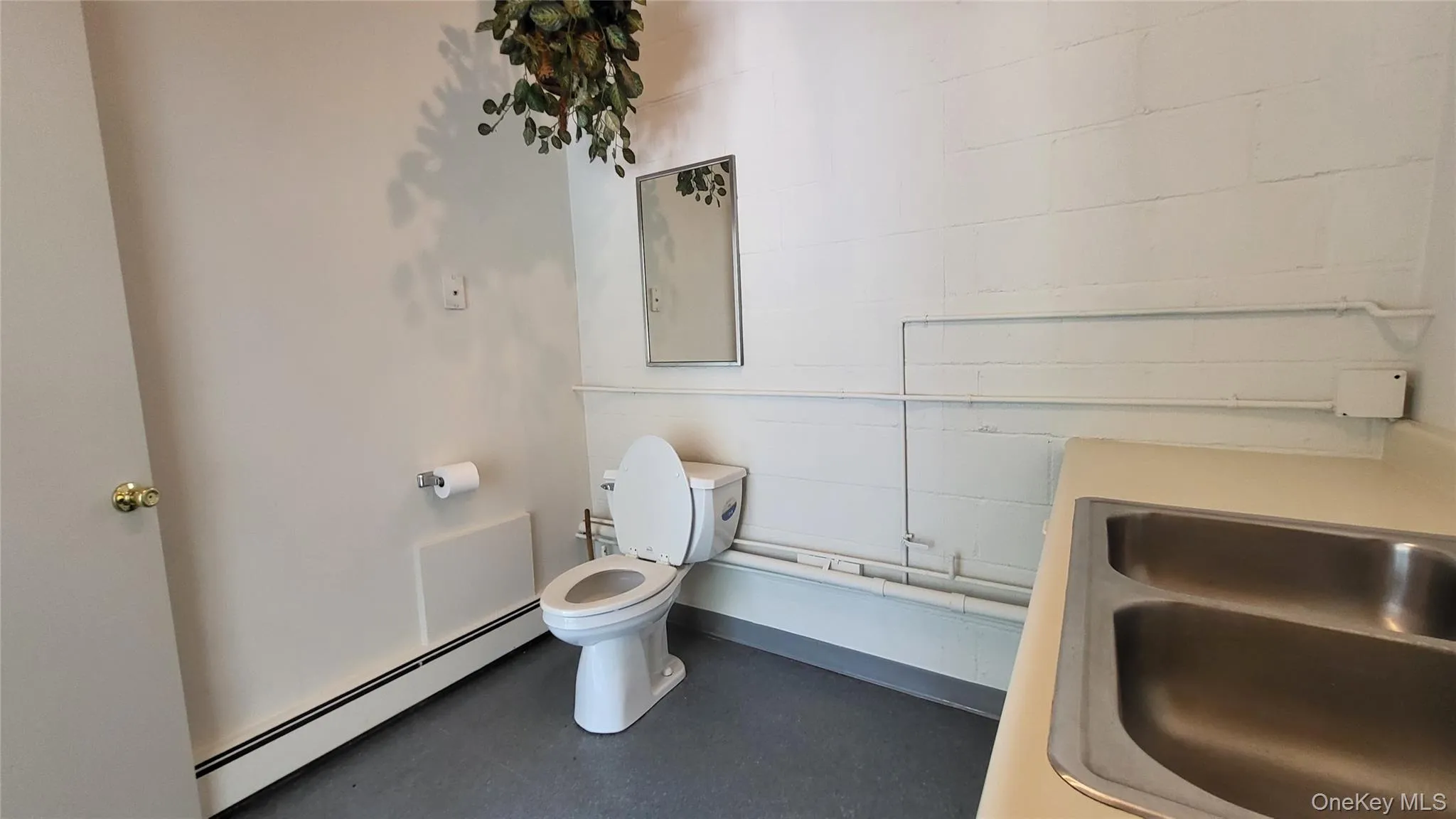 73-75 West Road, Pleasant Valley, NY, ,Commercial Lease,Idx,West,0,883389 73-75 West Road, Pleasant Valley, NY, ,Commercial Lease,Idx,West,0,883389