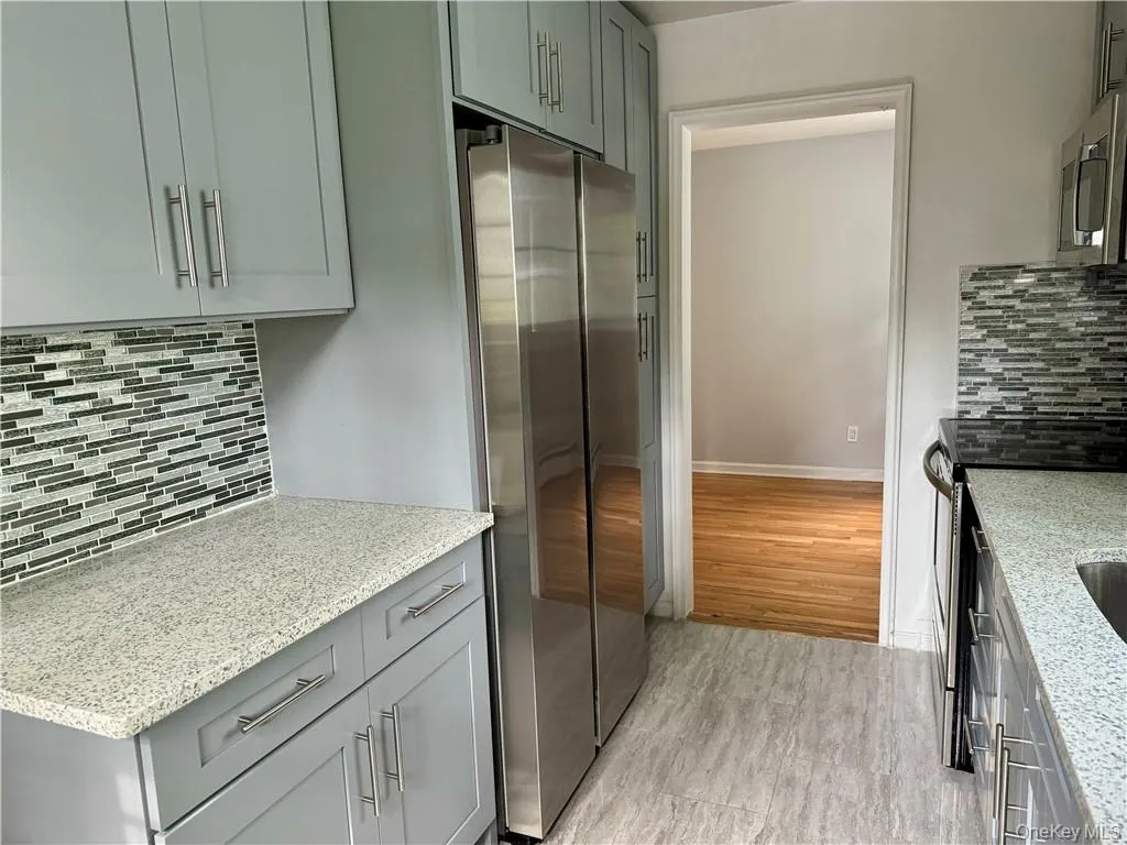 415 Warwick Avenue, Mount Vernon, NY, 3 Bedrooms Bedrooms, 6 Rooms Rooms,1 BathroomBathrooms,Residential Lease,Idx,Warwick,883568 415 Warwick Avenue, Mount Vernon, NY, 3 Bedrooms Bedrooms, 6 Rooms Rooms,1 BathroomBathrooms,Residential Lease,Idx,Warwick,883568