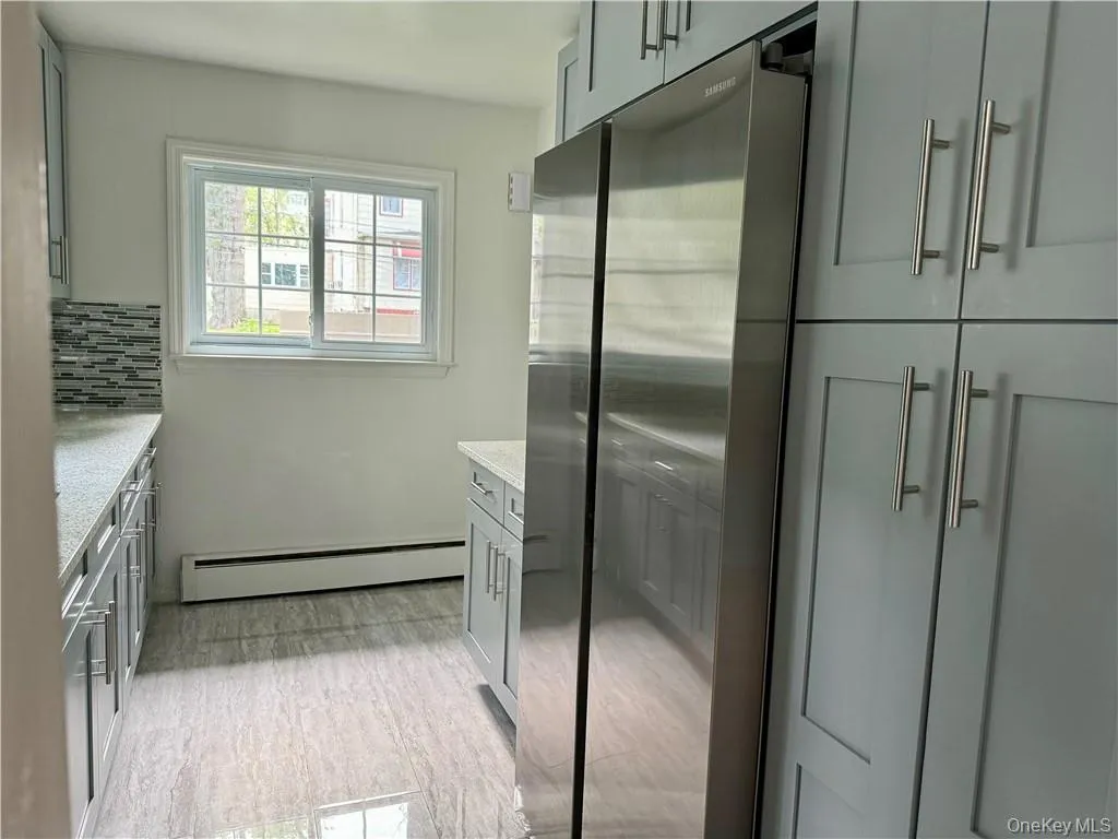 415 Warwick Avenue, Mount Vernon, NY, 3 Bedrooms Bedrooms, 6 Rooms Rooms,1 BathroomBathrooms,Residential Lease,Idx,Warwick,883568 415 Warwick Avenue, Mount Vernon, NY, 3 Bedrooms Bedrooms, 6 Rooms Rooms,1 BathroomBathrooms,Residential Lease,Idx,Warwick,883568