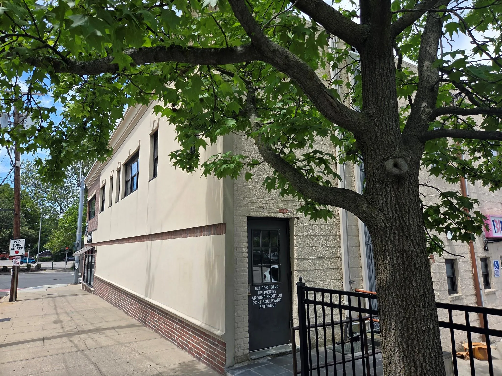 View of front of property View of front of property