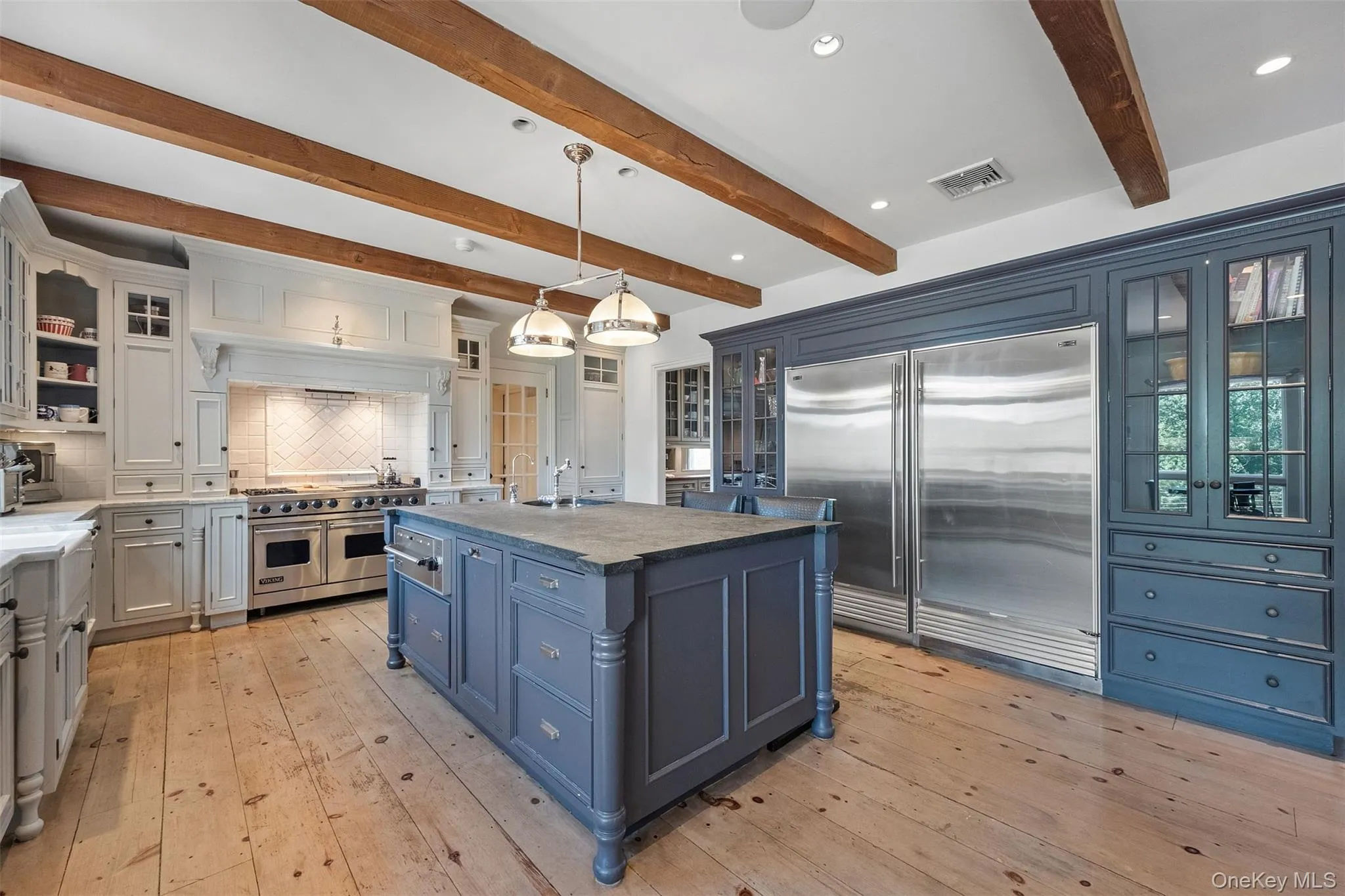 8 Ridgeview Circle, North Castle, NY, 5 Bedrooms Bedrooms, 11 Rooms Rooms,8 BathroomsBathrooms,Residential,For Rent,Ridgeview,0,884079 8 Ridgeview Circle, North Castle, NY, 5 Bedrooms Bedrooms, 11 Rooms Rooms,8 BathroomsBathrooms,Residential,For Rent,Ridgeview,0,884079