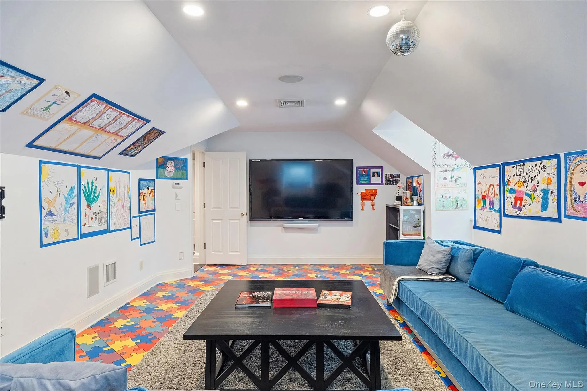 8 Ridgeview Circle, North Castle, NY, 5 Bedrooms Bedrooms, 11 Rooms Rooms,8 BathroomsBathrooms,Residential,For Rent,Ridgeview,0,884079 8 Ridgeview Circle, North Castle, NY, 5 Bedrooms Bedrooms, 11 Rooms Rooms,8 BathroomsBathrooms,Residential,For Rent,Ridgeview,0,884079