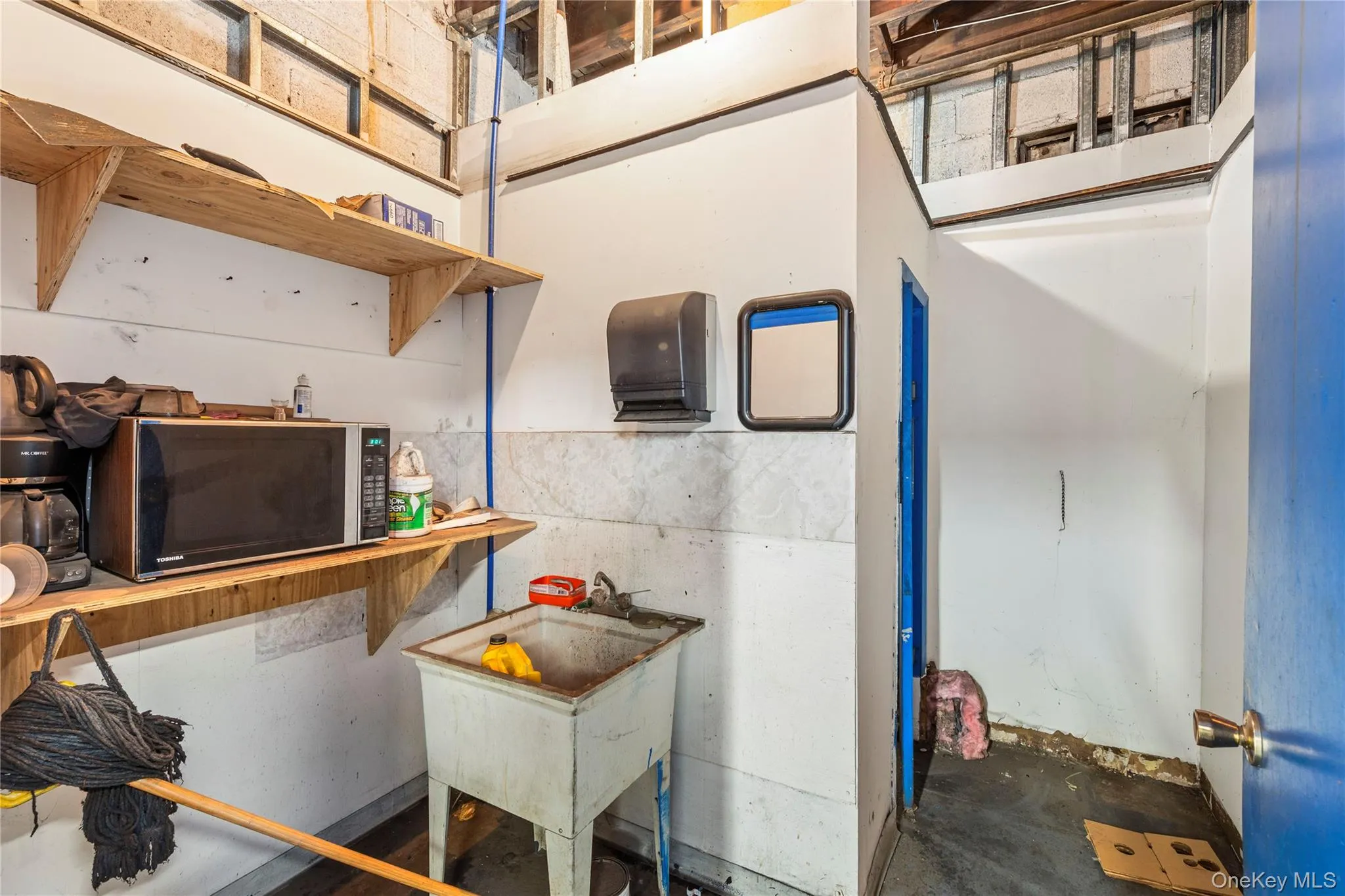 627 W Merrick Road, Hempstead, NY, ,Commercial Lease,Idx,W Merrick,884438 627 W Merrick Road, Hempstead, NY, ,Commercial Lease,Idx,W Merrick,884438