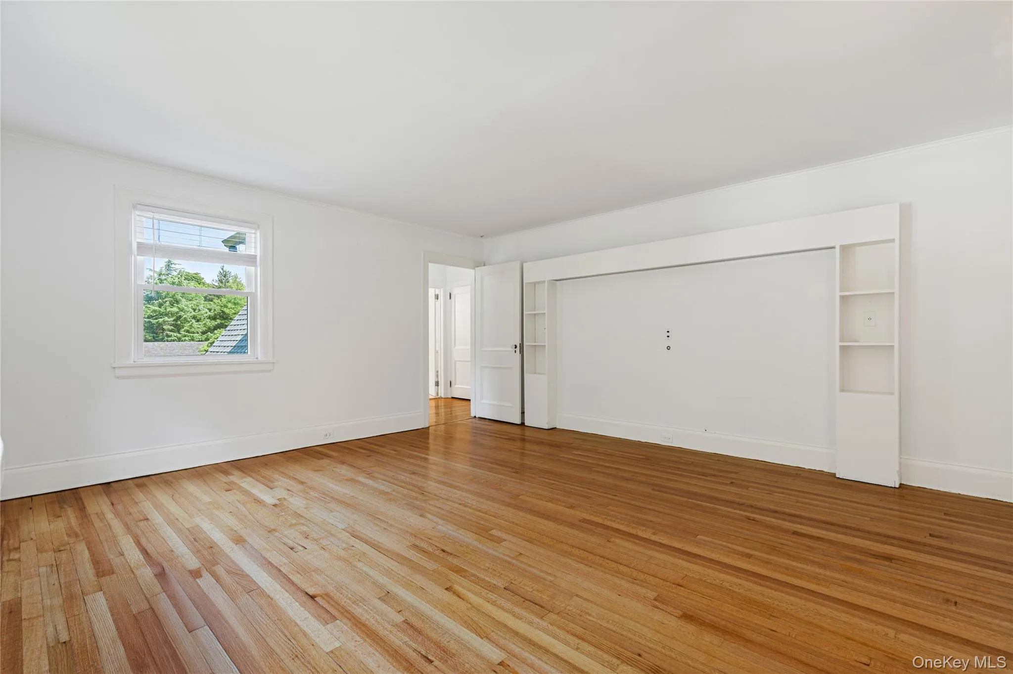 Another angle of the second bedroom Another angle of the second bedroom