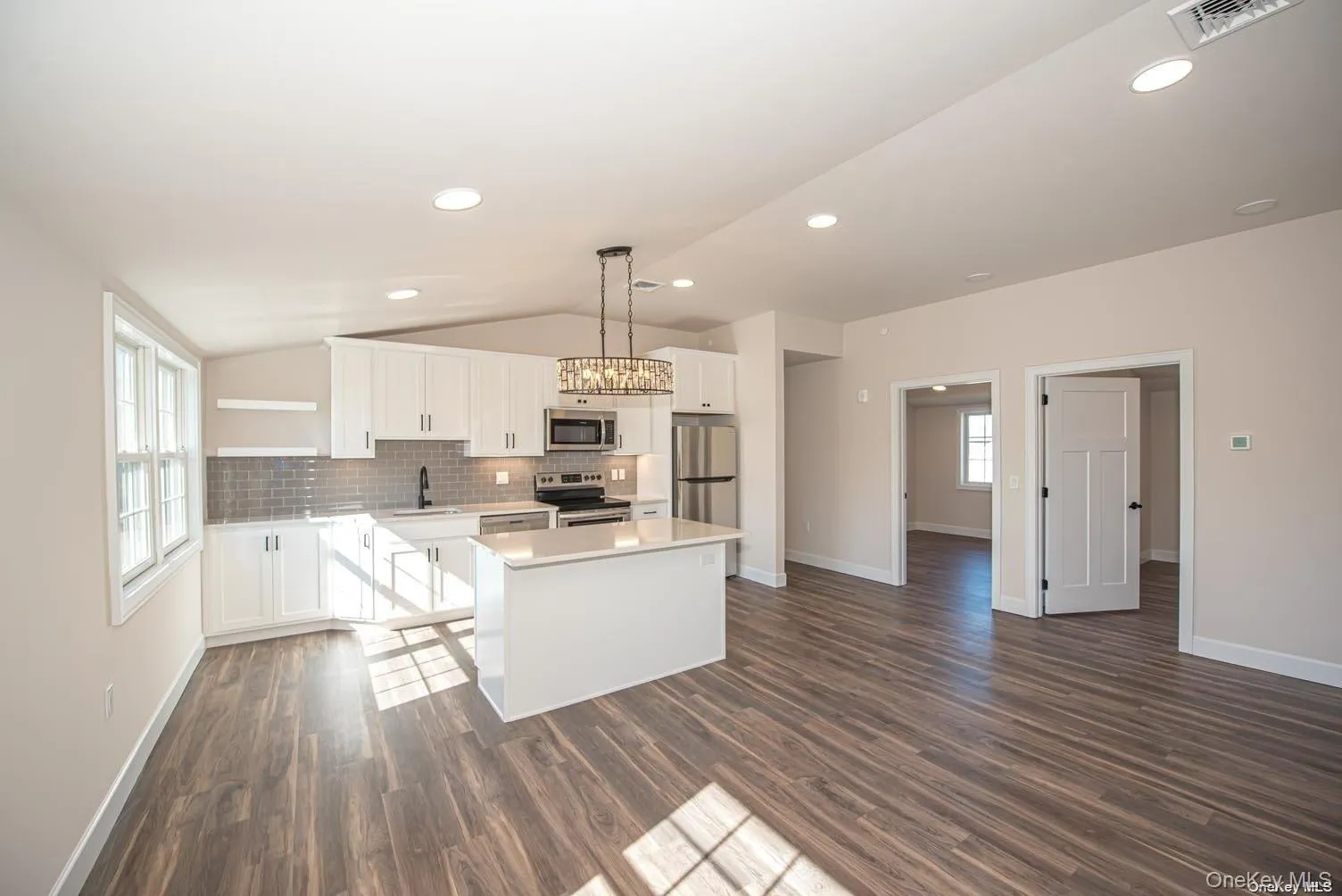 1090 New York Avenue, Huntington, NY, 2 Bedrooms Bedrooms, 3 Rooms Rooms,1 BathroomBathrooms,Residential Lease,Idx,New York,0,885078 1090 New York Avenue, Huntington, NY, 2 Bedrooms Bedrooms, 3 Rooms Rooms,1 BathroomBathrooms,Residential Lease,Idx,New York,0,885078