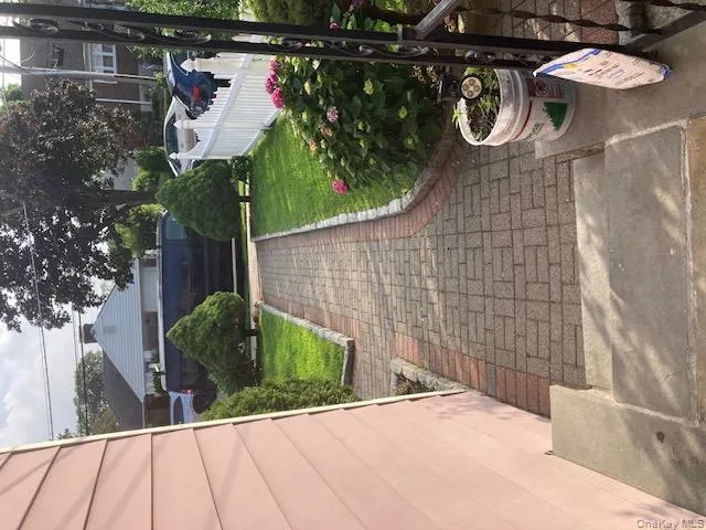 Front Entrance Front Entrance