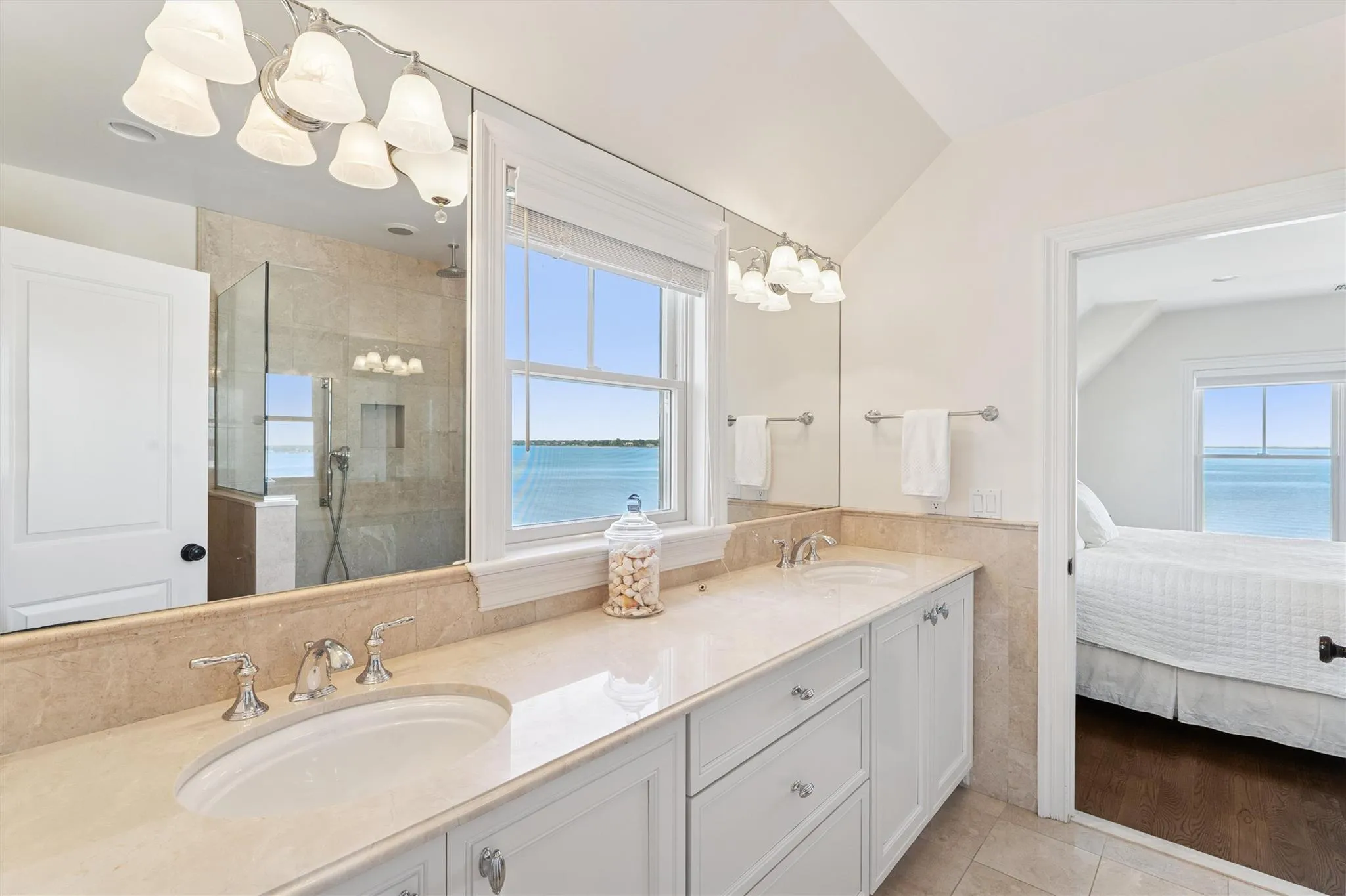 Shared ensuite bathroom Shared ensuite bathroom