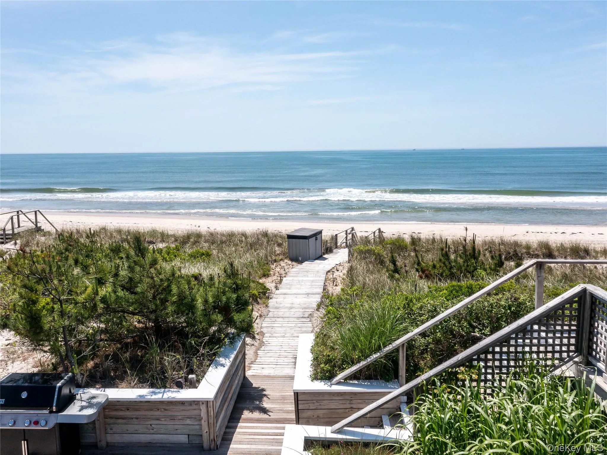 Walkway to Beach from deck