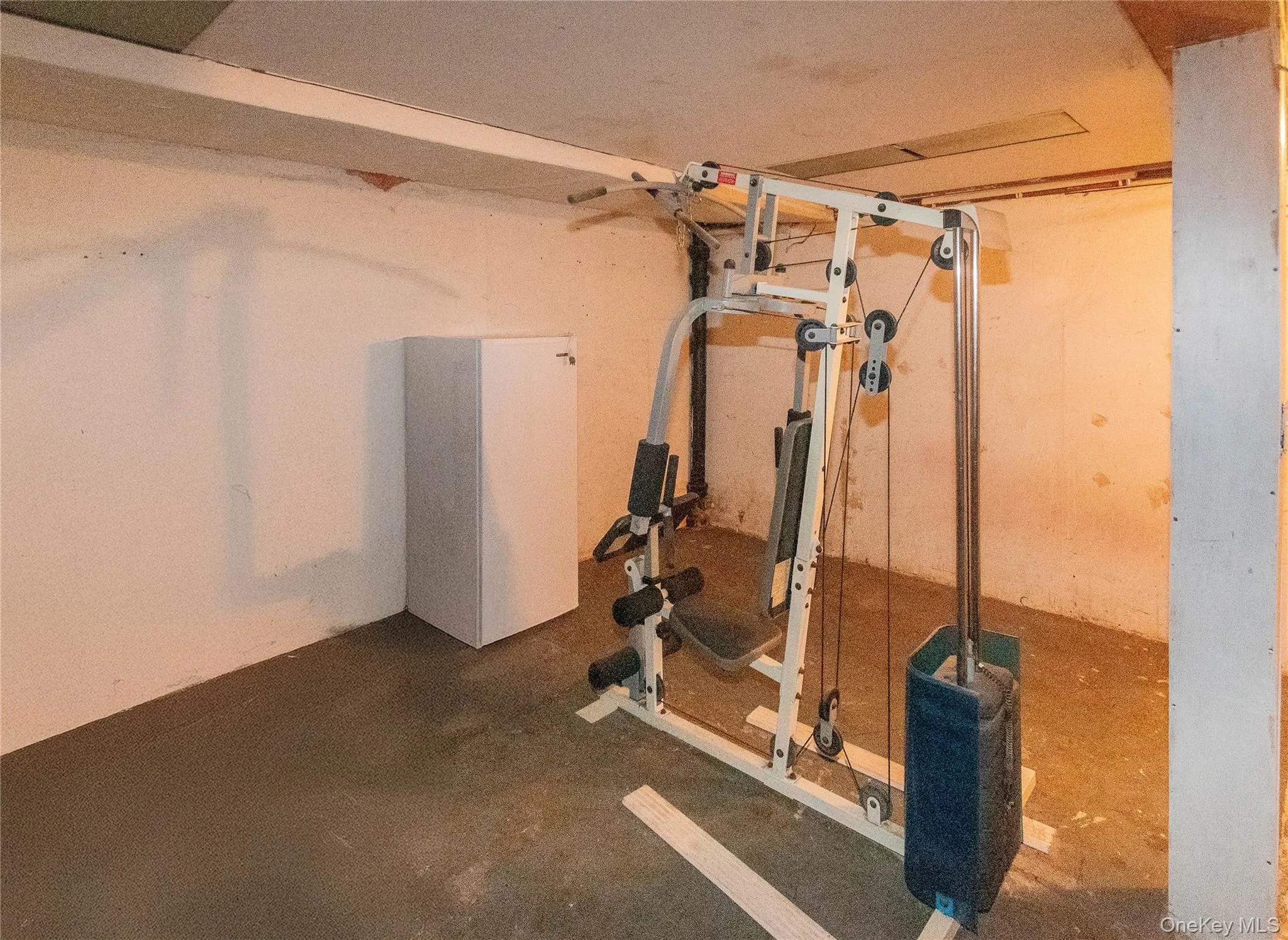Basement space great for storage or exercise space Basement space great for storage or exercise space