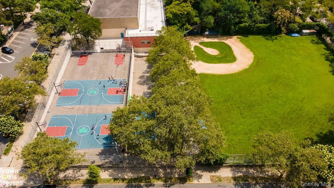 Drone / aerial view Drone / aerial view