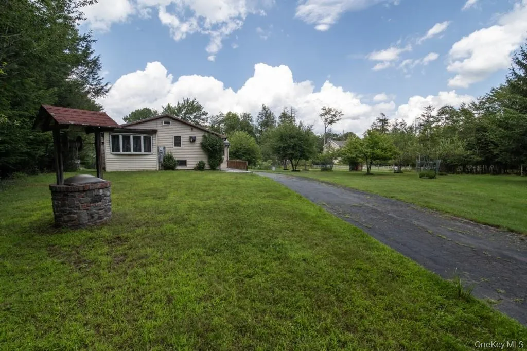 139 Haddock Road, Thompson, NY, 3 Bedrooms Bedrooms, 8 Rooms Rooms,1 BathroomBathrooms,Residential,For Rent,Haddock,0,886753 139 Haddock Road, Thompson, NY, 3 Bedrooms Bedrooms, 8 Rooms Rooms,1 BathroomBathrooms,Residential,For Rent,Haddock,0,886753