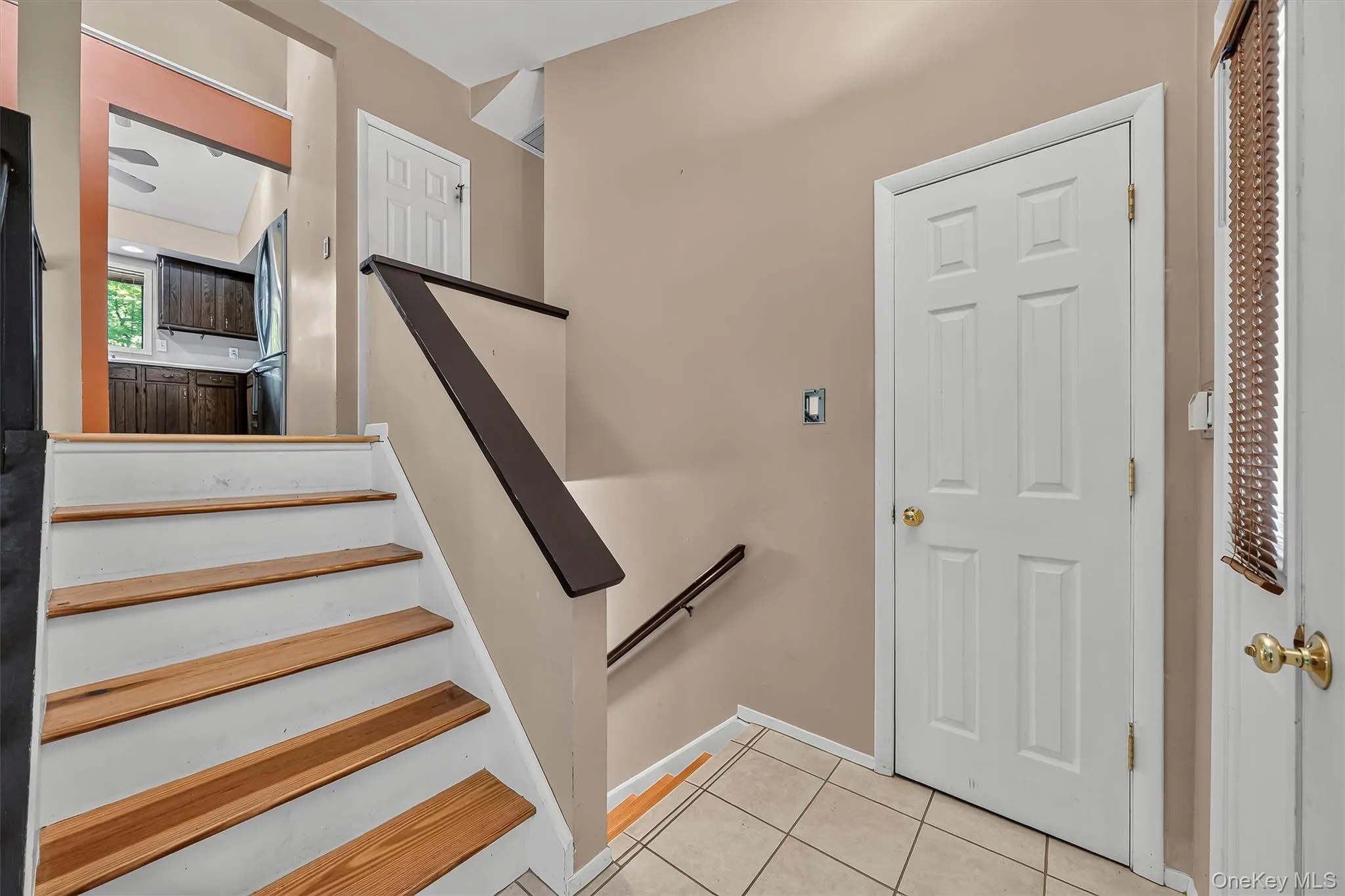 Just 6 steps up to main level Just 6 steps up to main level